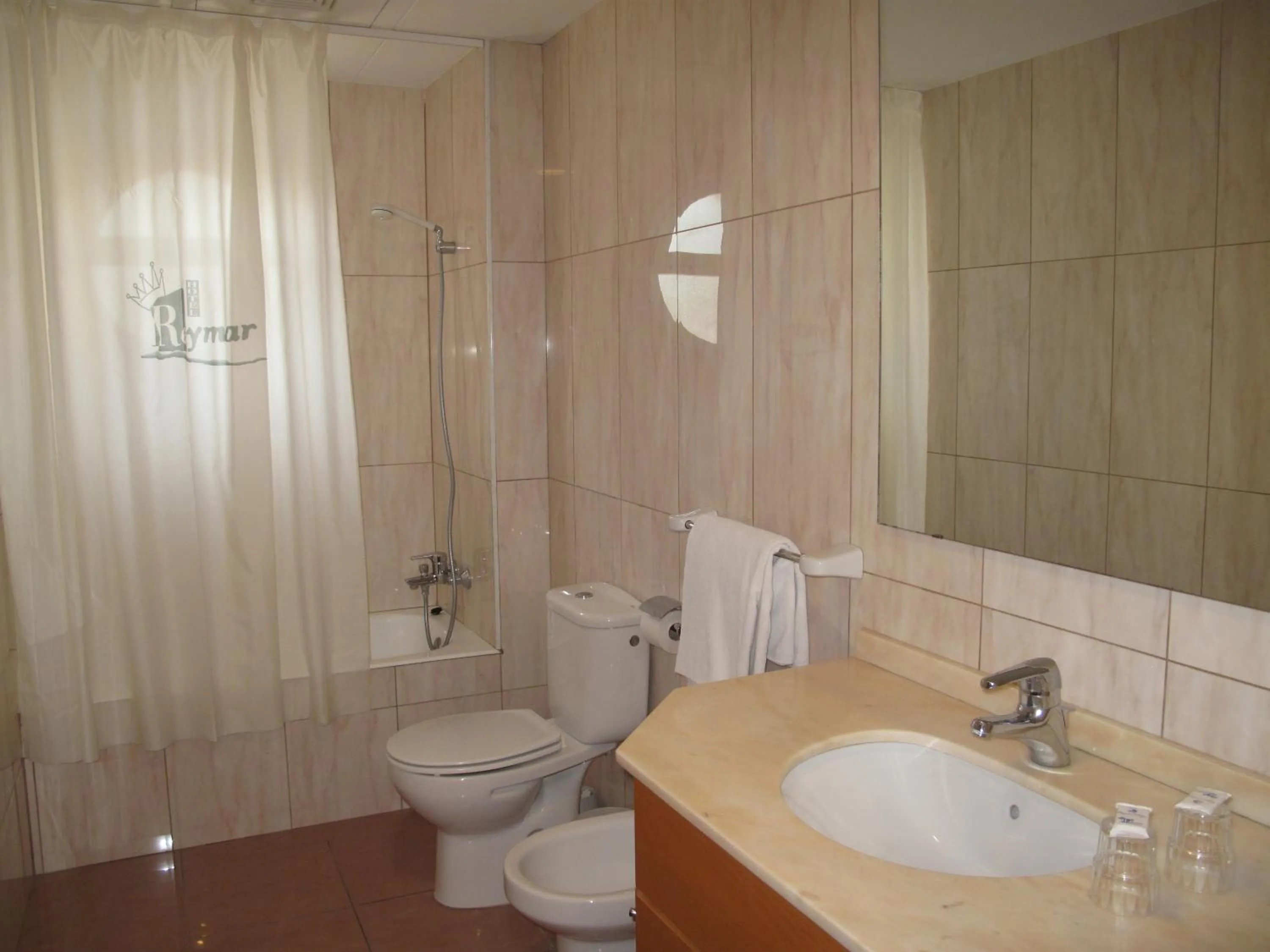 Bathroom in Hotel Reymar