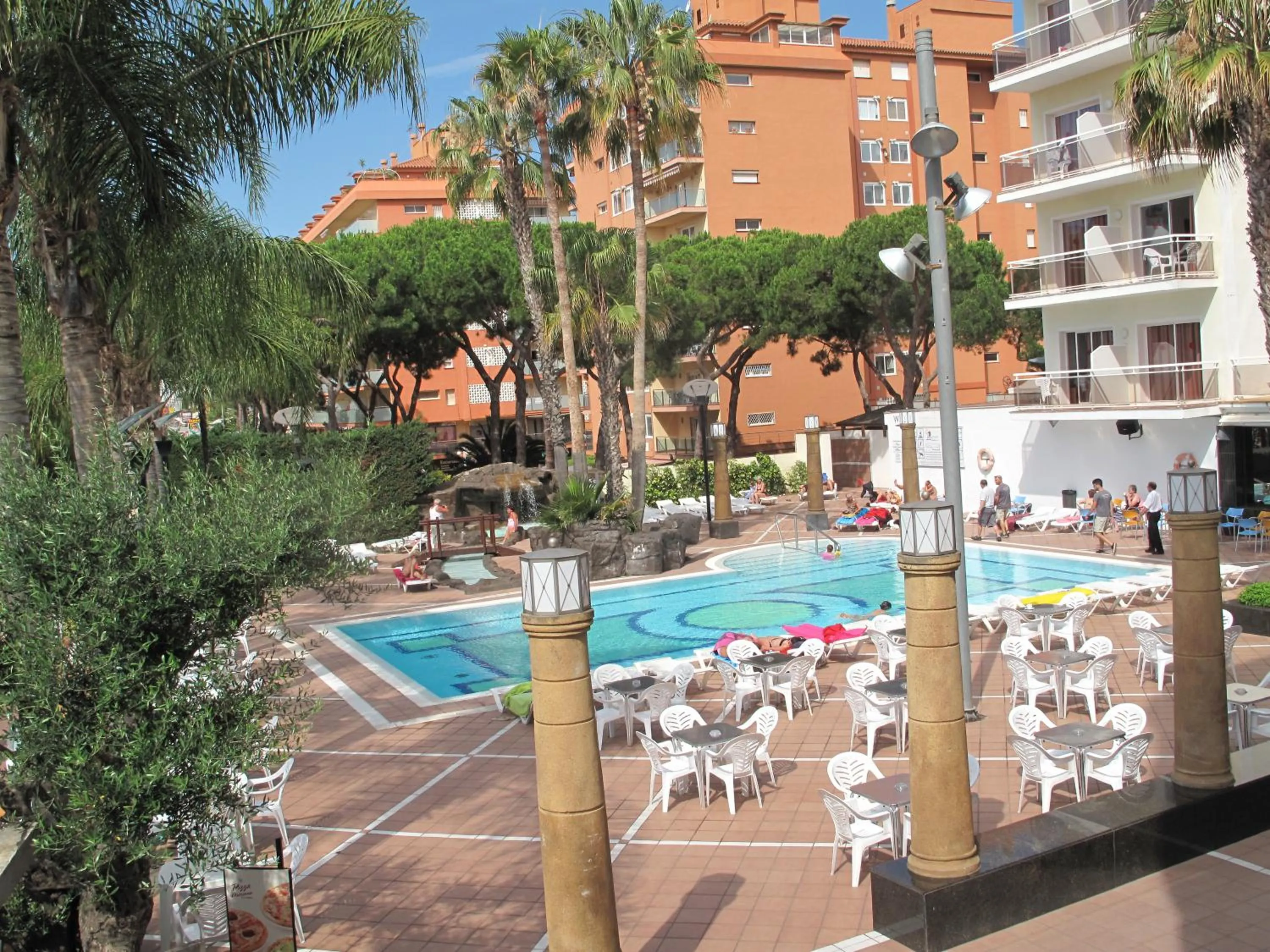 Swimming pool in Hotel Reymar