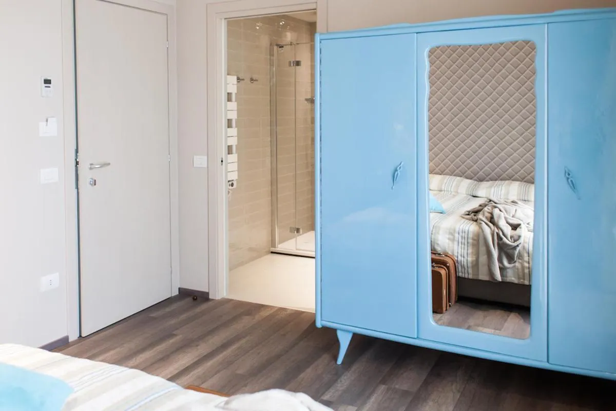 Decorative detail, Bed in Alla Meta