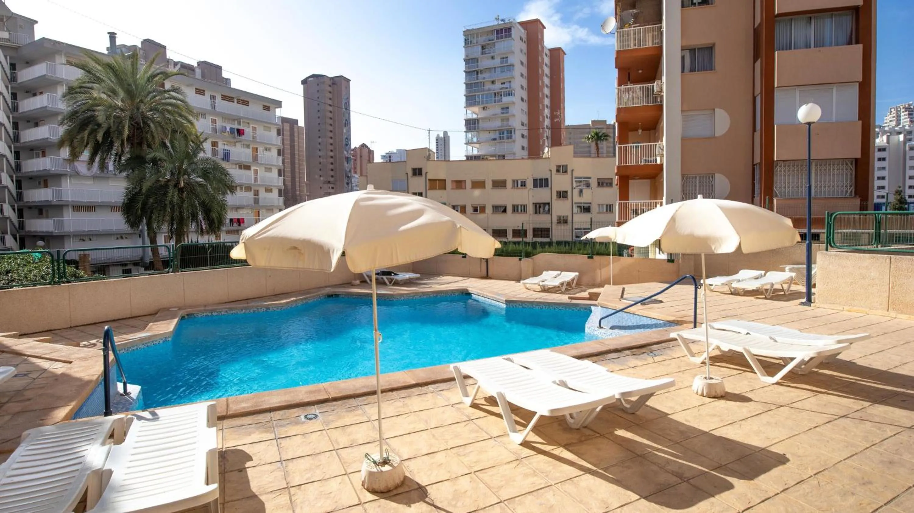 Swimming pool in Dynastic Rooms Apartments