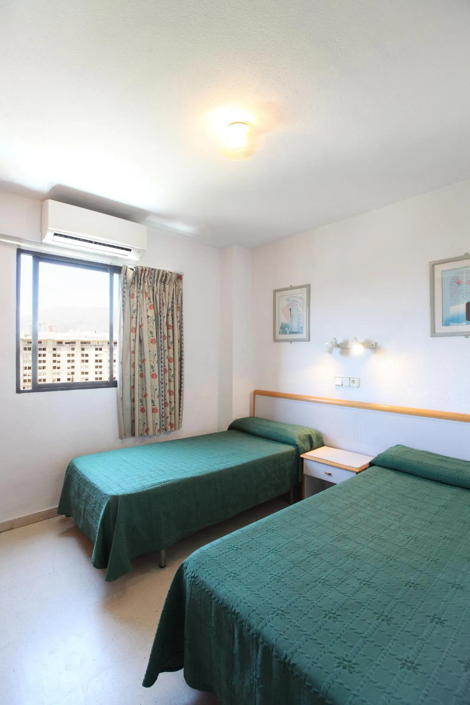 Photo of the whole room in Apartamentos La Caseta - SABESA