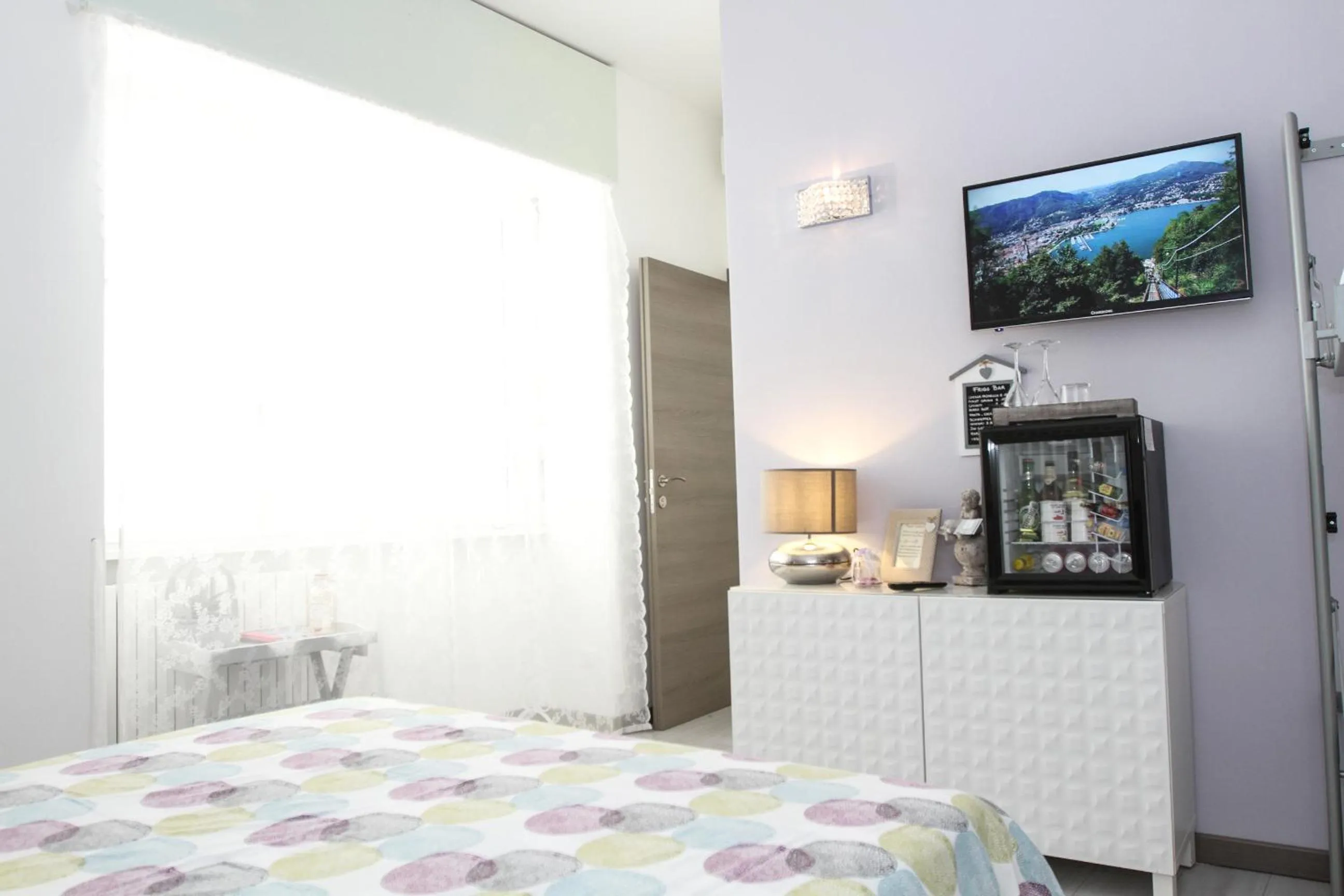 Bedroom, Bed in Carducci