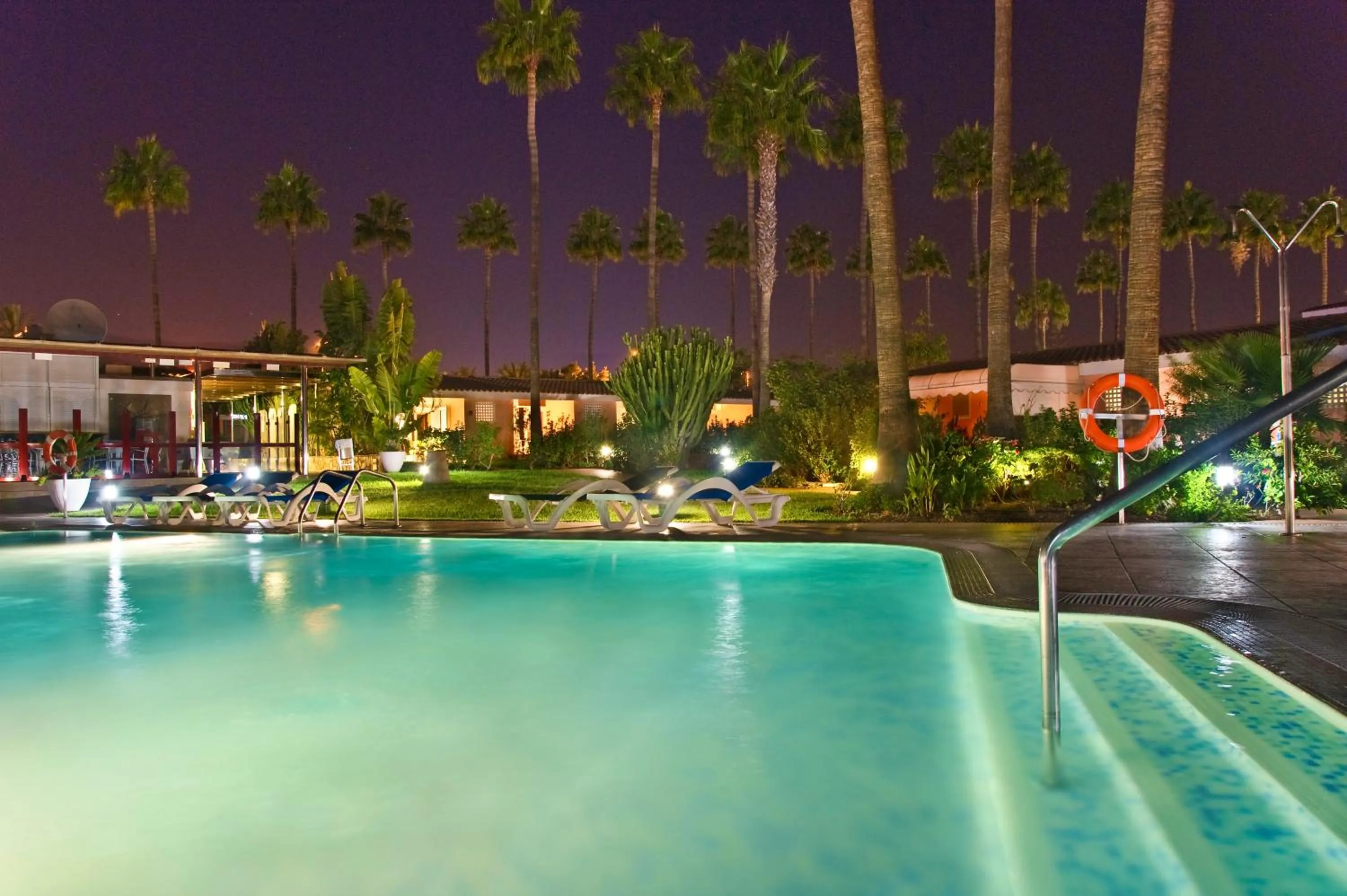 Swimming pool in Relaxia Los Girasoles Bungalows