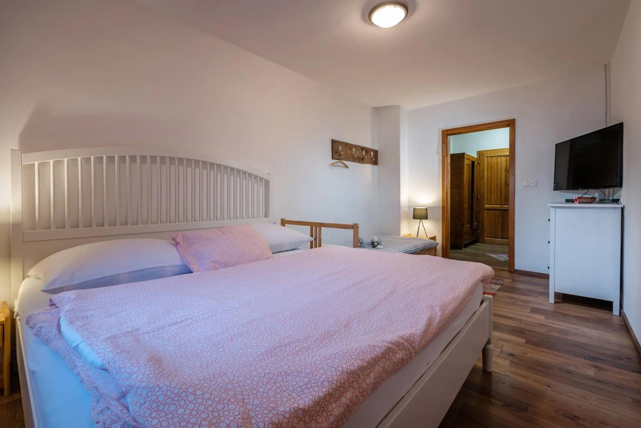 TV and multimedia, Bed in Chalupa Pri Grúni