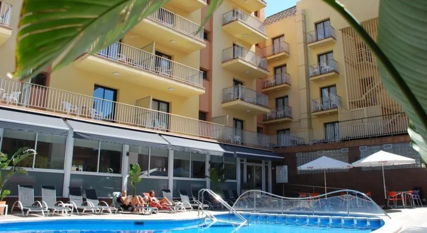 Swimming pool in Hotel Stella Maris