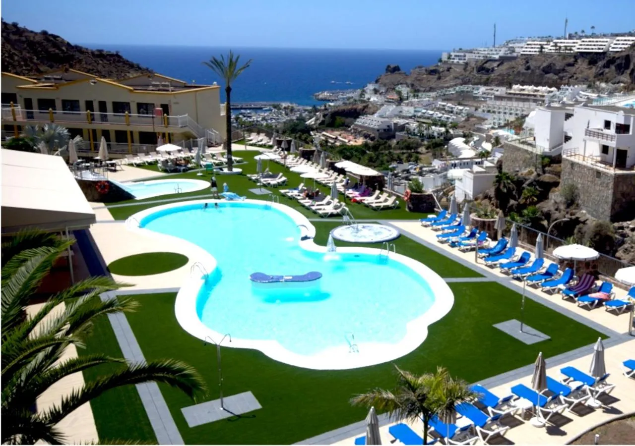 Apartamentos Natural Park