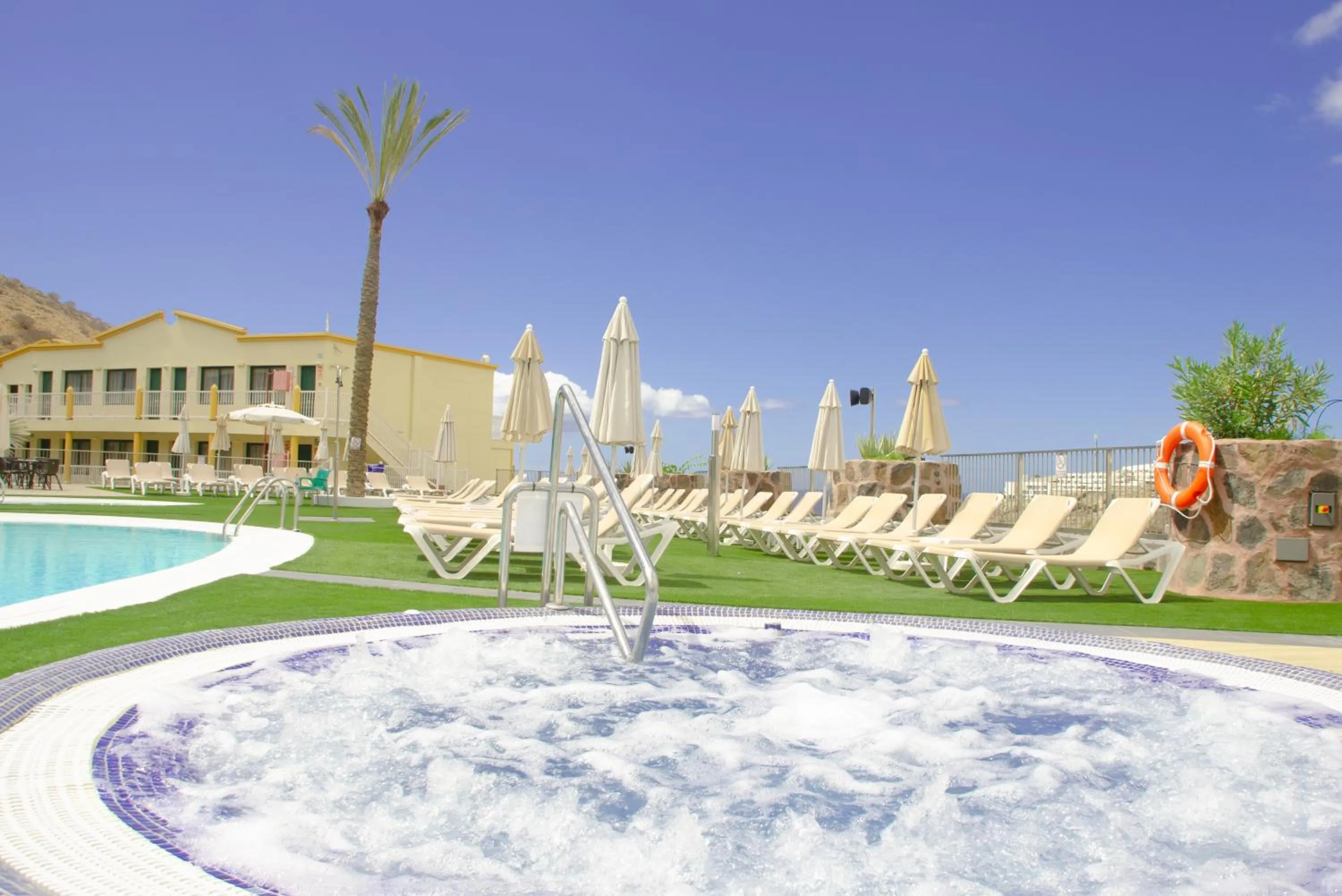 Apartamentos Natural Park