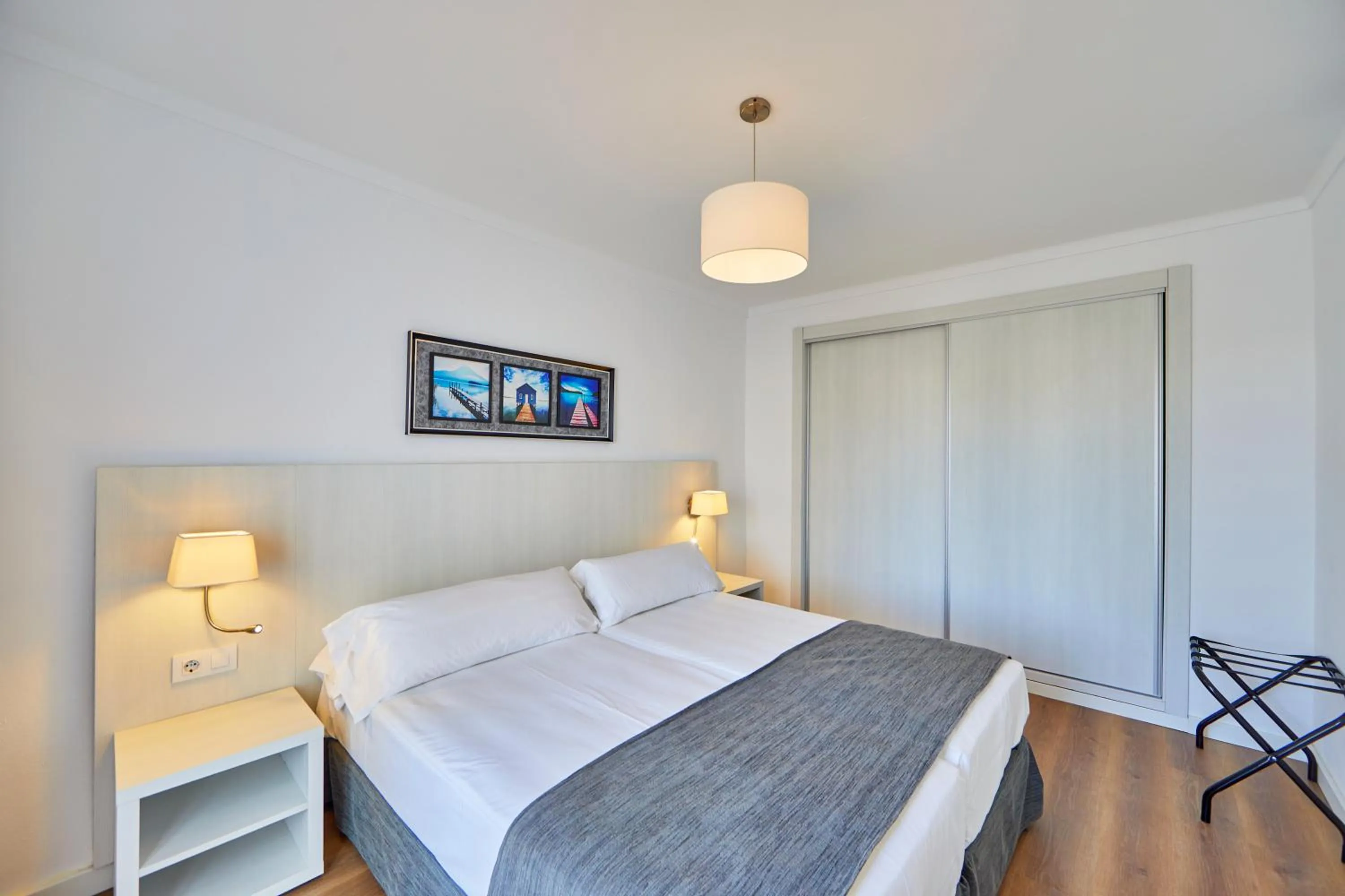 Bedroom, Bed in OLA Apartamentos Cala d'Or