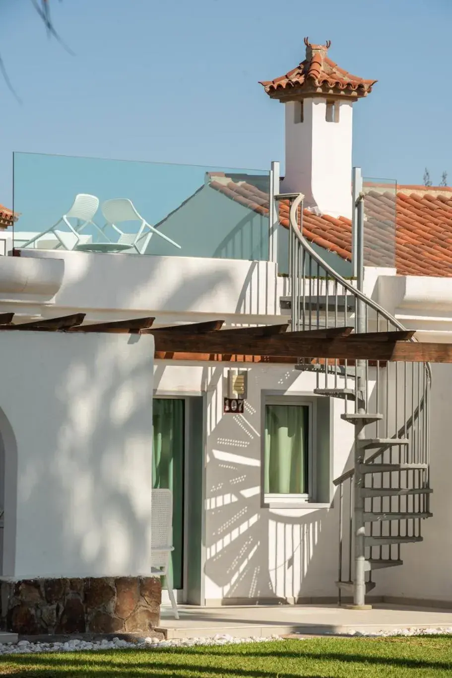 Suite con terraza y solarium in Hotel LIVVO Dunagolf Suites Suite con terraza y solarium in Hotel LIVVO Dunagolf Suites