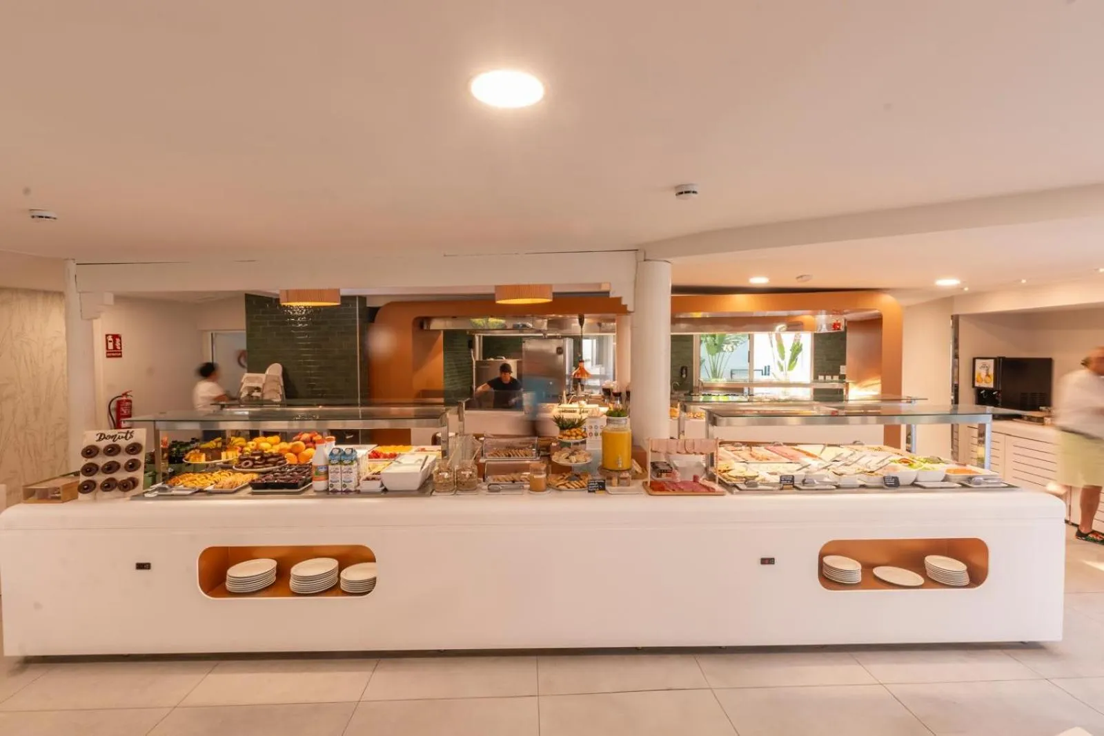 Restaurant/places to eat in Hotel LIVVO Dunagolf Suites