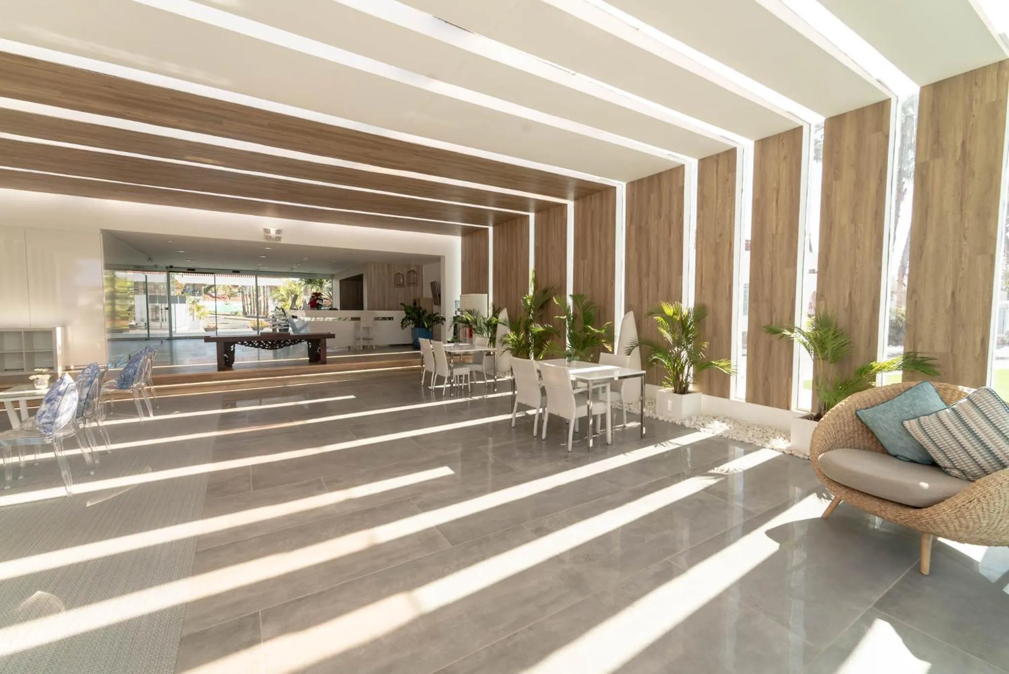 Lobby or reception in Hotel LIVVO Dunagolf Suites