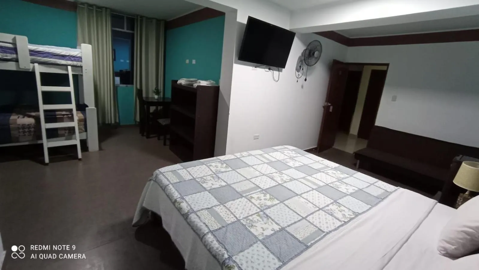 Photo of the whole room in Hotel Santa Maria