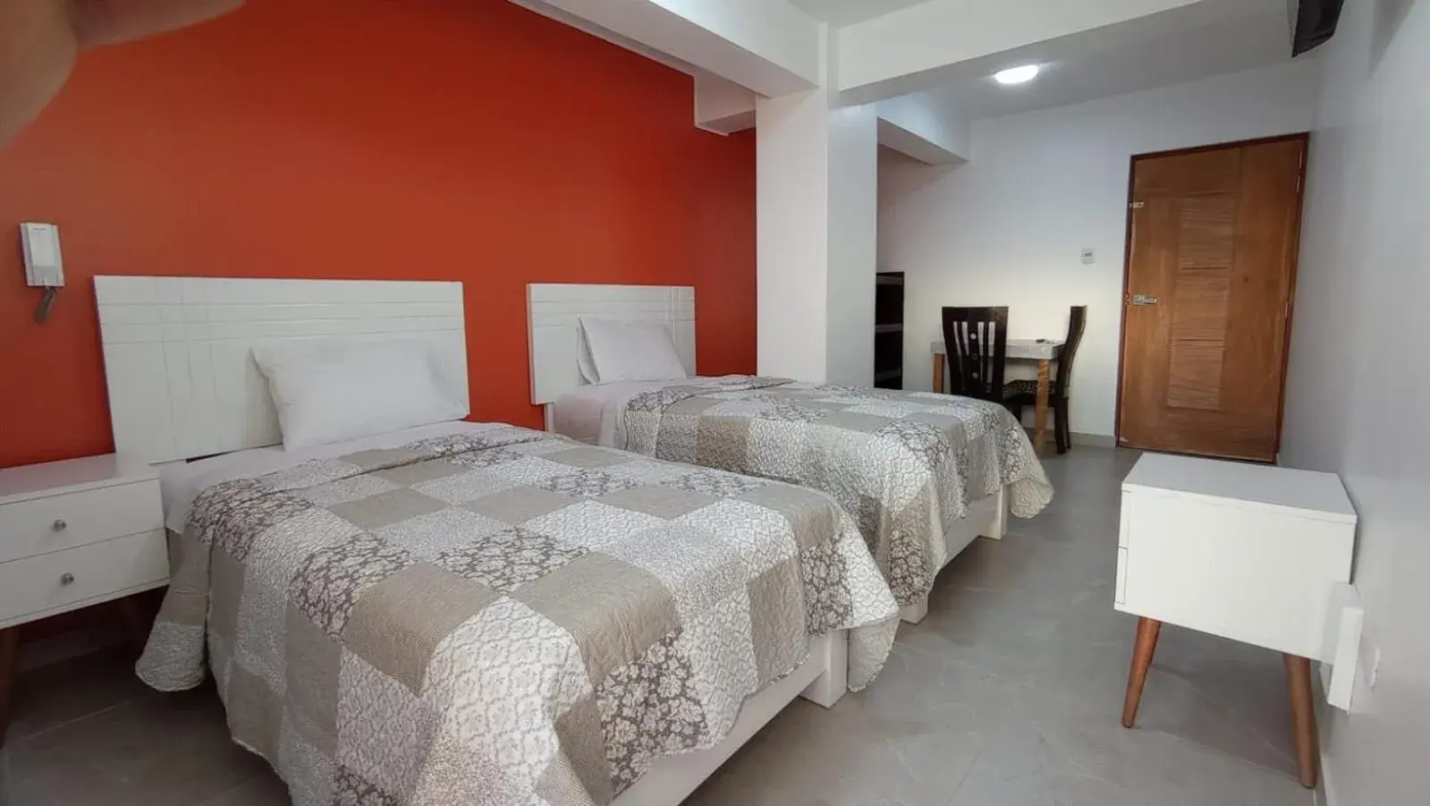 Twin Room in Hotel Santa Maria Twin Room in Hotel Santa Maria