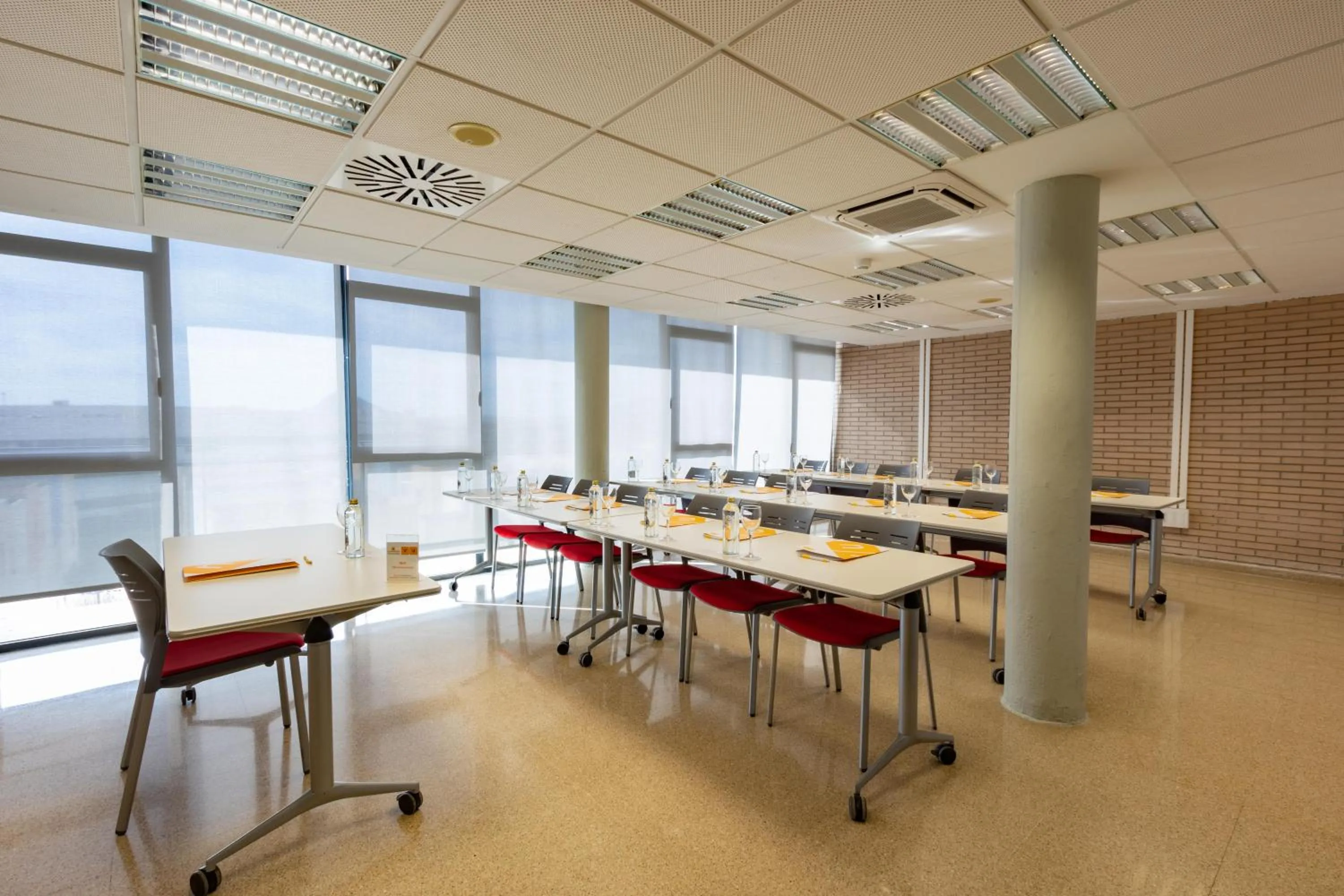 Business facilities in Villa Alojamiento y Congresos - Villa Universitaria