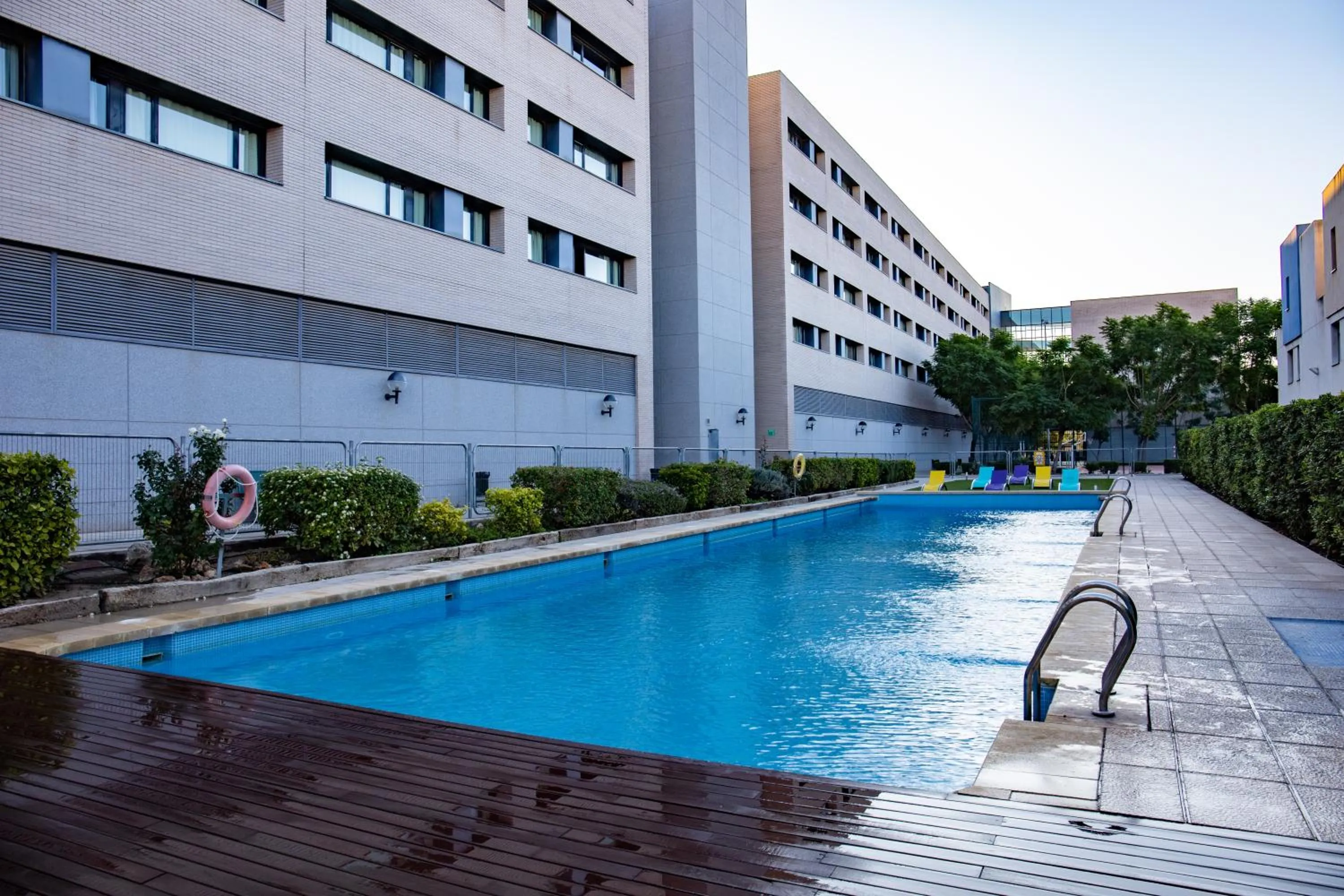 Swimming pool in Villa Alojamiento y Congresos - Villa Universitaria