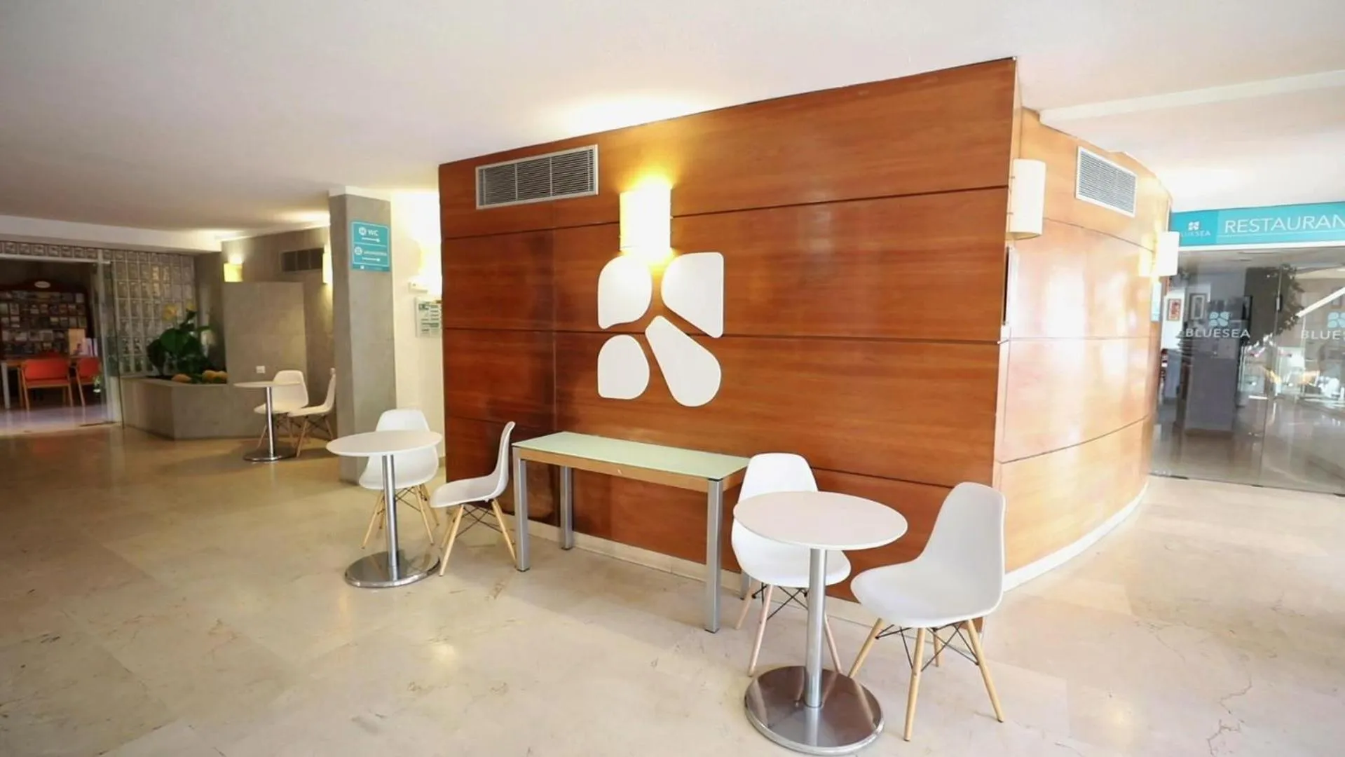 Lobby or reception in BLUESEA Jandia Luz