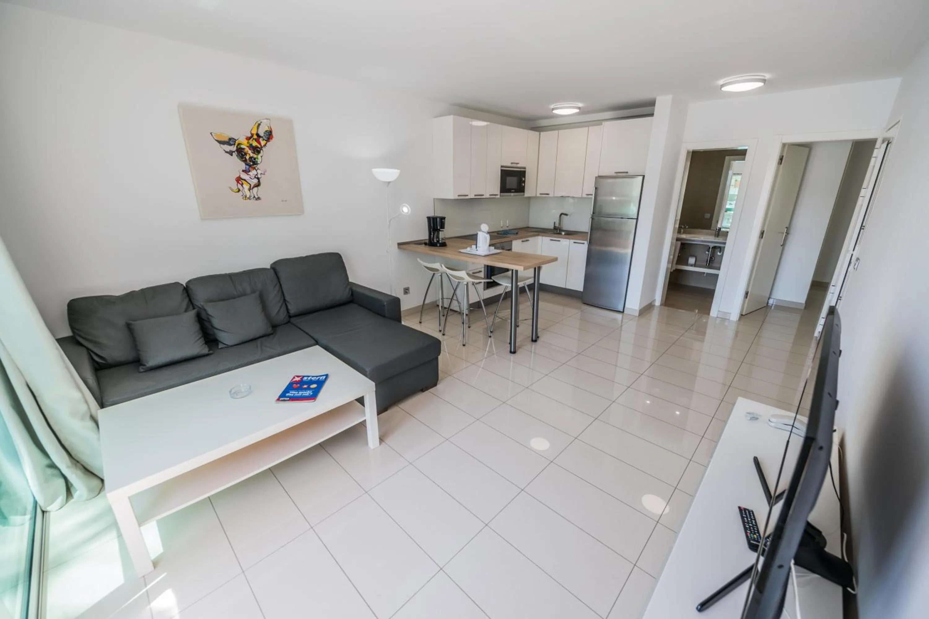 Photo of the whole room in Bahia Calma Beach