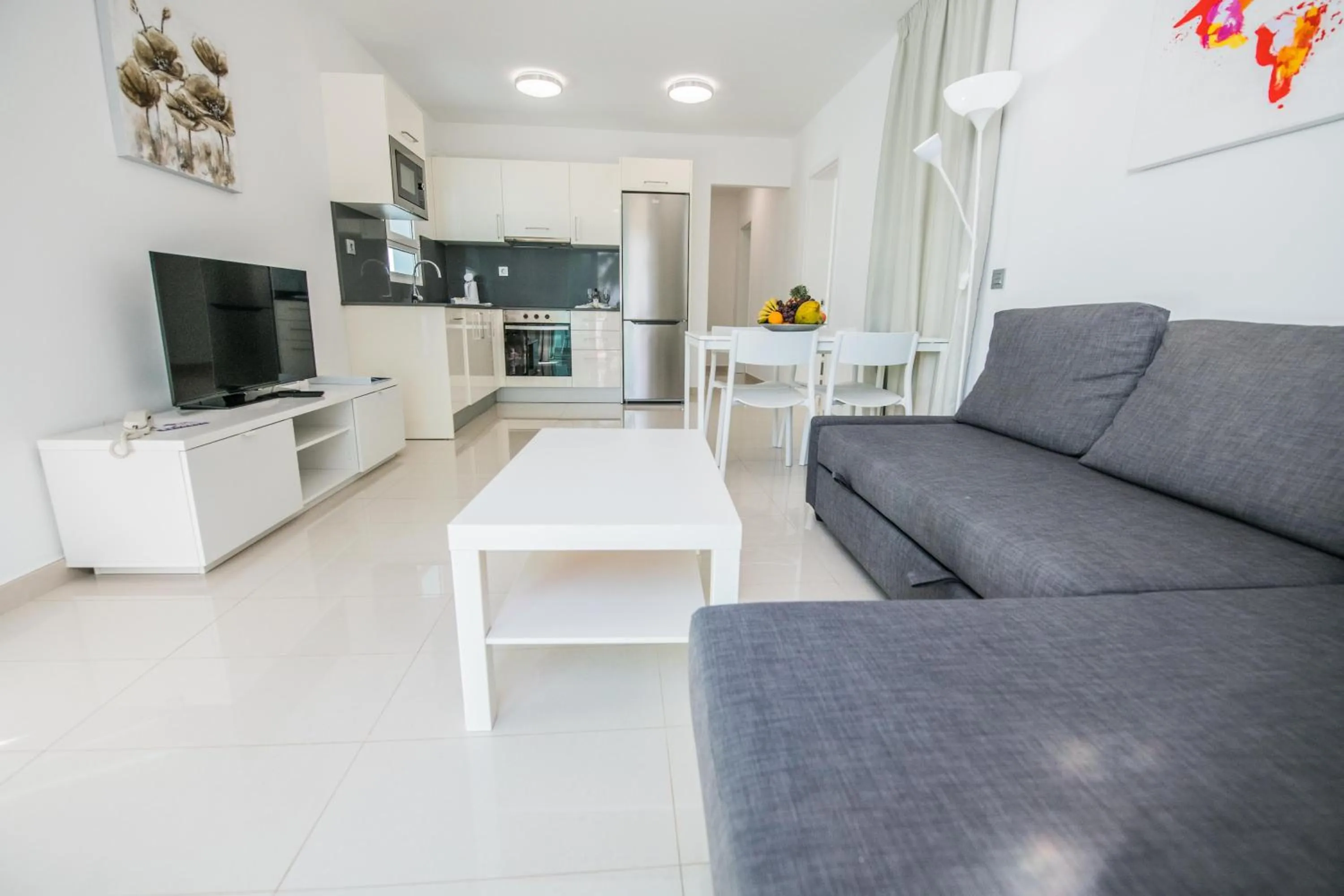 Photo of the whole room in Bahia Calma Beach