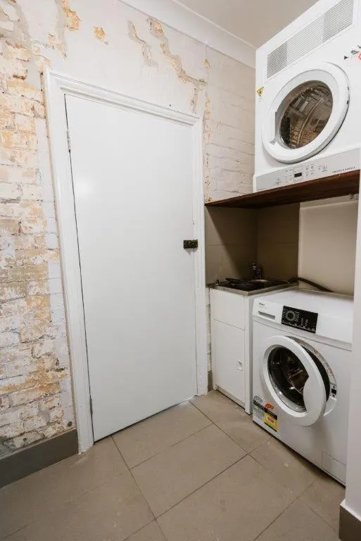 washing machine in City Sider Motor Inn