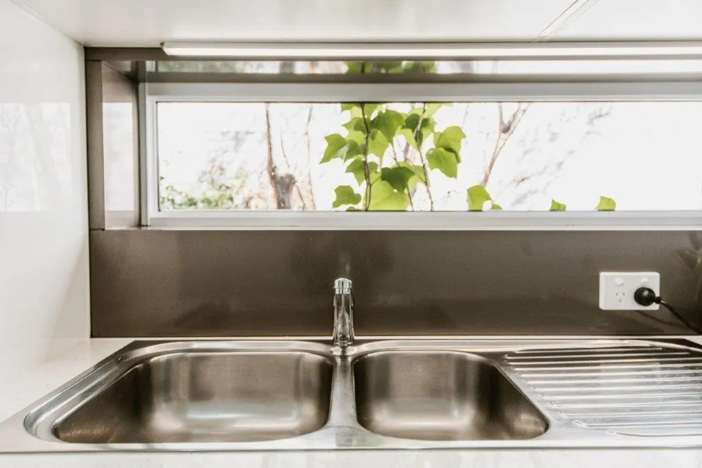 Kitchen or kitchenette in City Sider Motor Inn