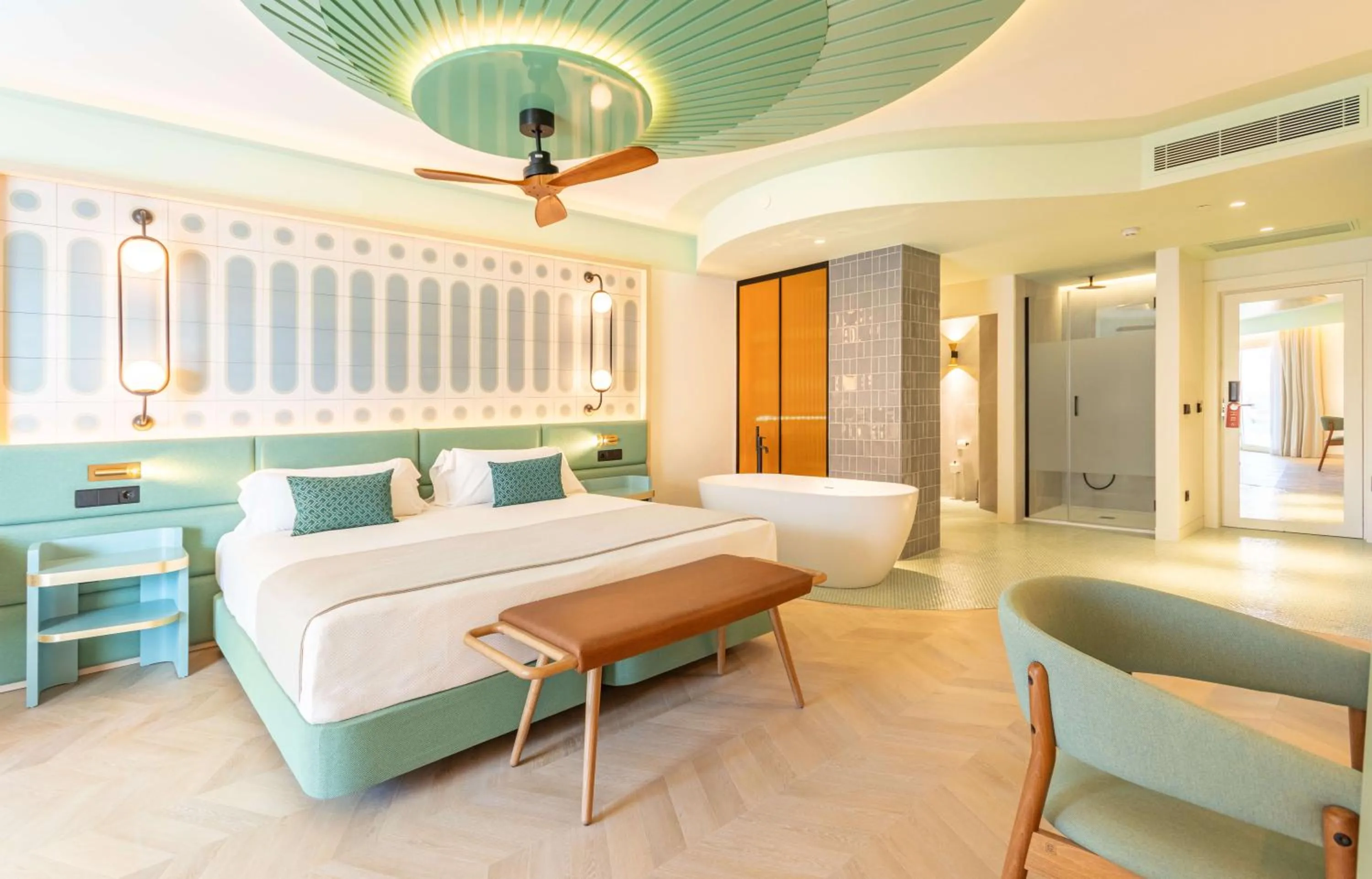 Photo of the whole room, Bed in Hotel Angela - Adults Recommended