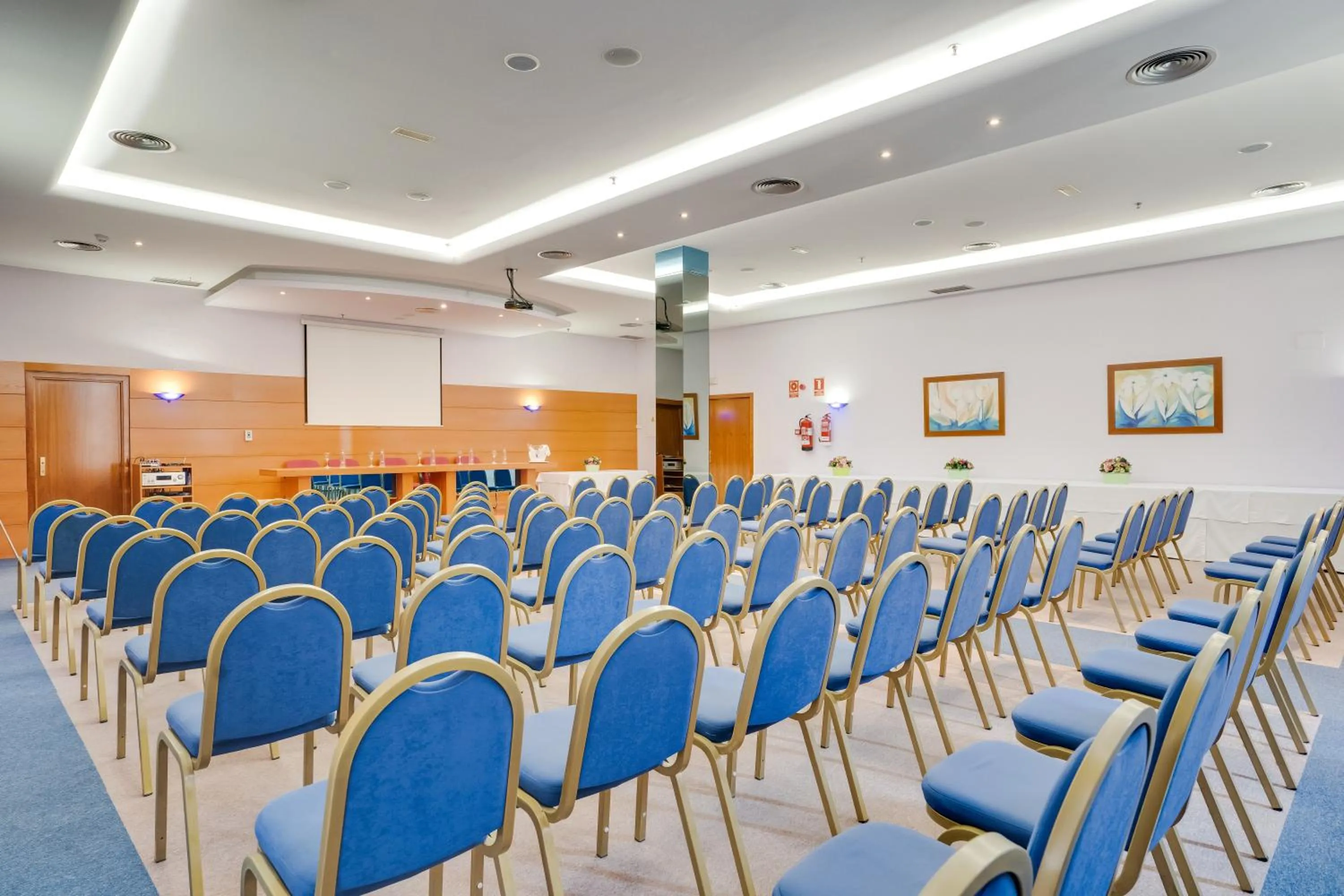 Meeting/conference room in Hotel Yaramar - Adults Recommended