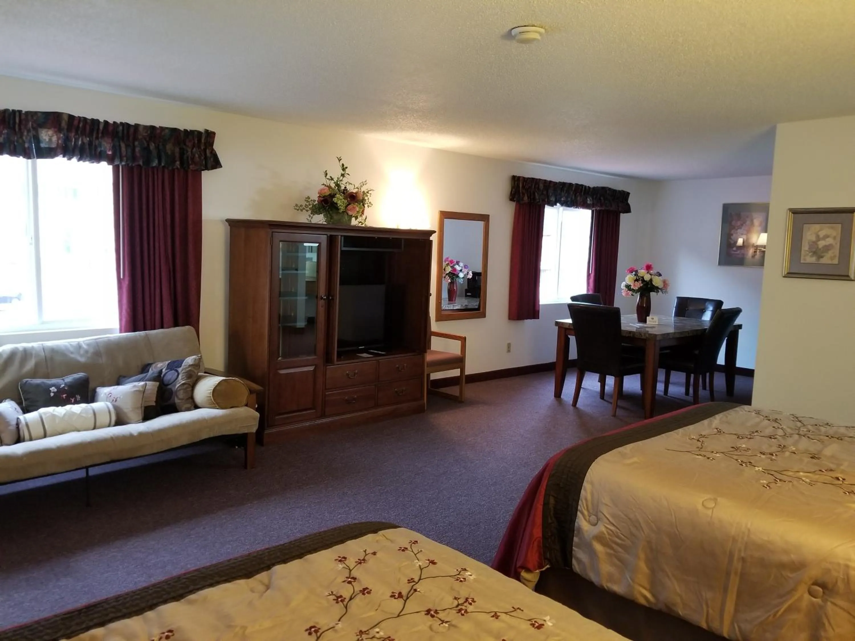 Keystone Boardwalk Inn and Suites