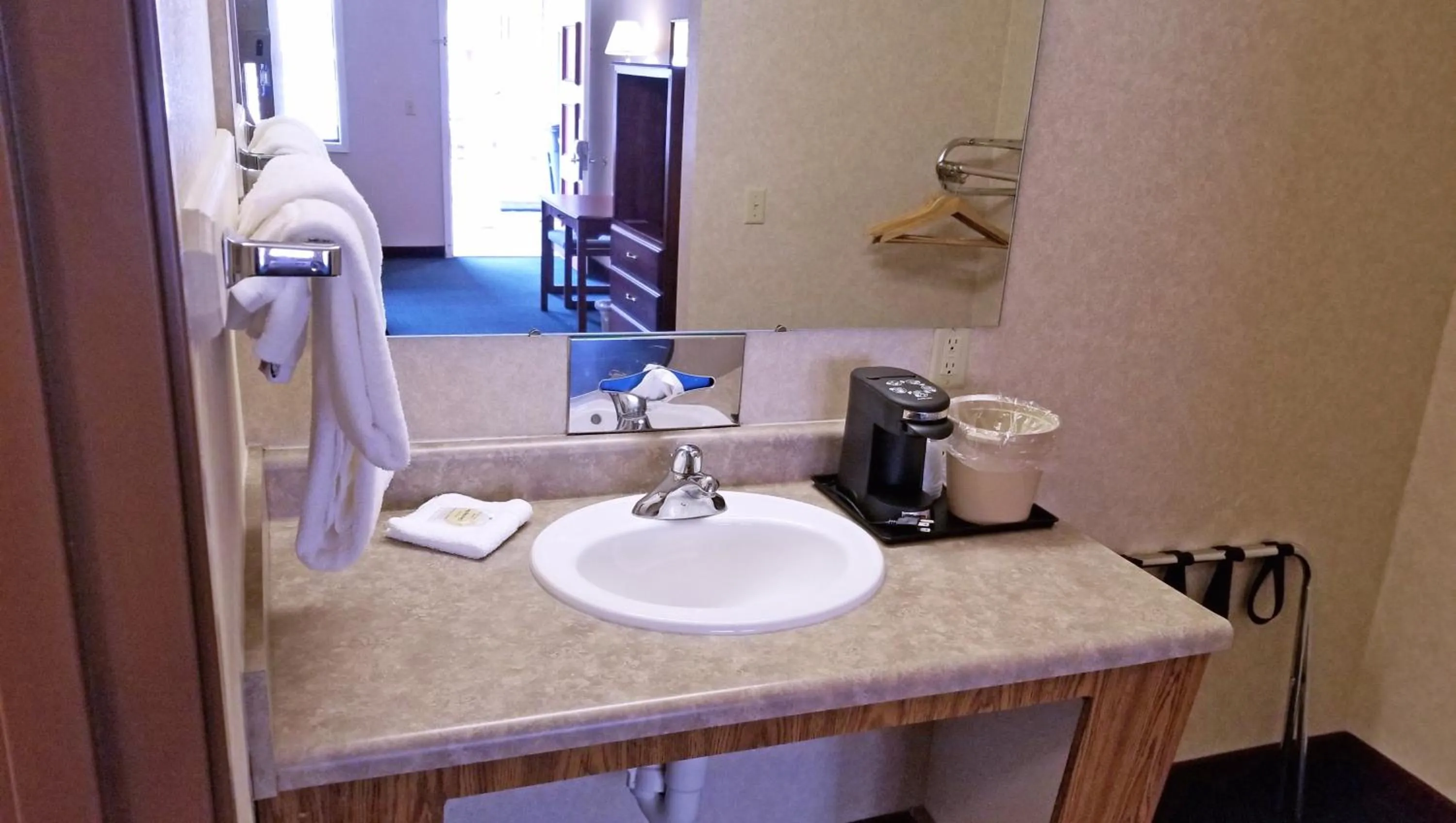 Bathroom in Keystone Boardwalk Inn and Suites