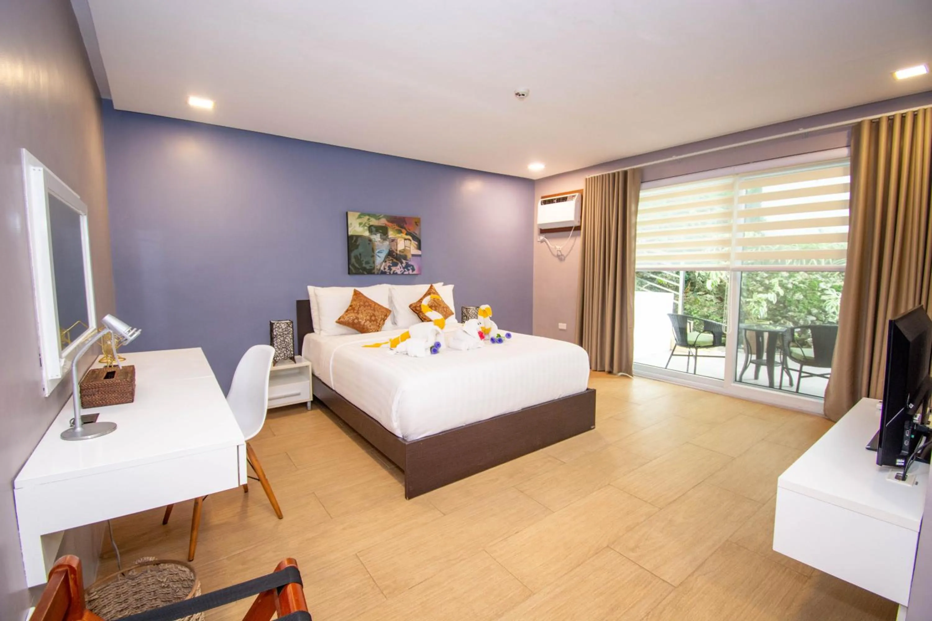 Bedroom, Bed in One Hagdan Villas