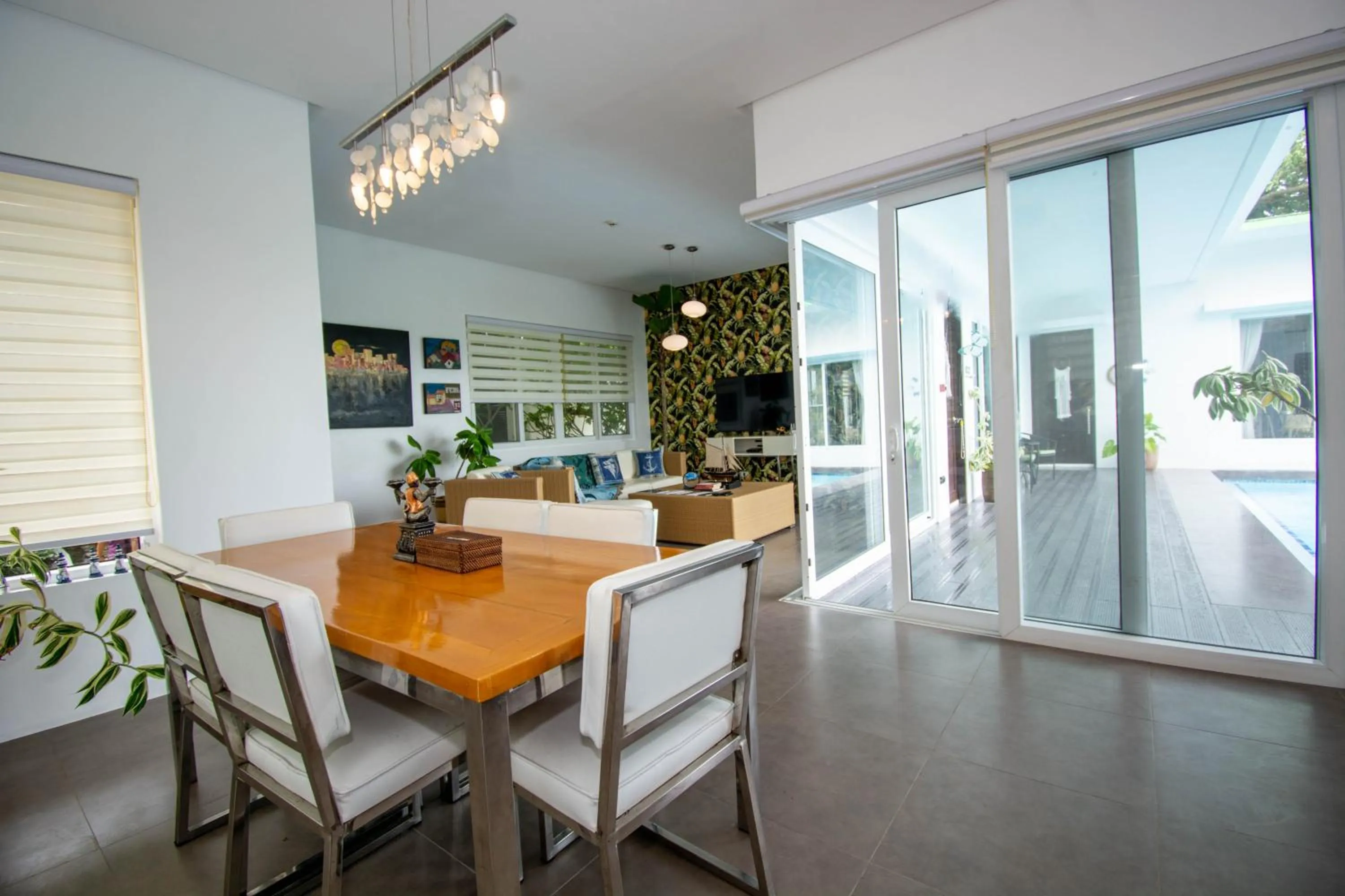Dining area in One Hagdan Villas