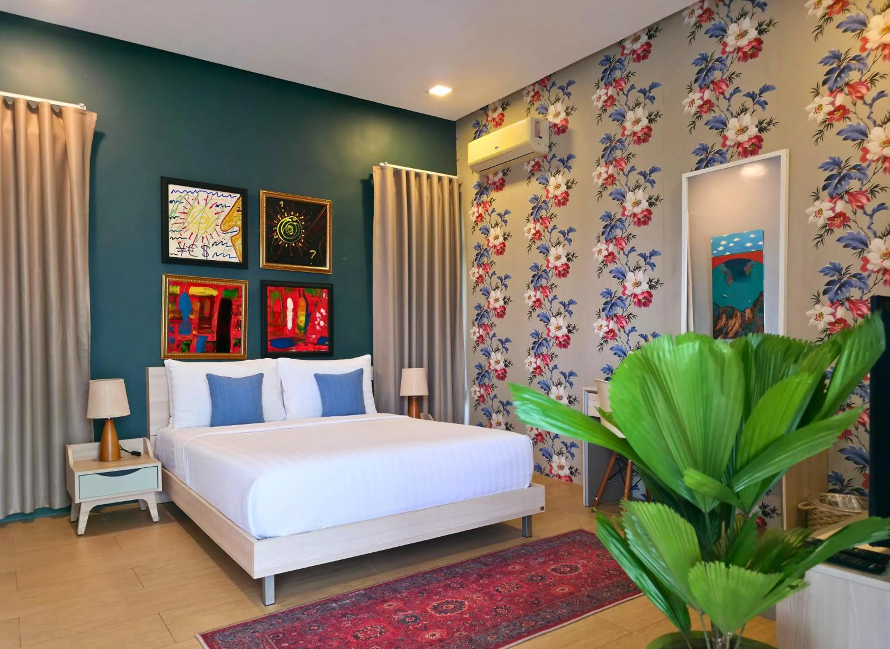 Bedroom, Bed in One Hagdan Villas