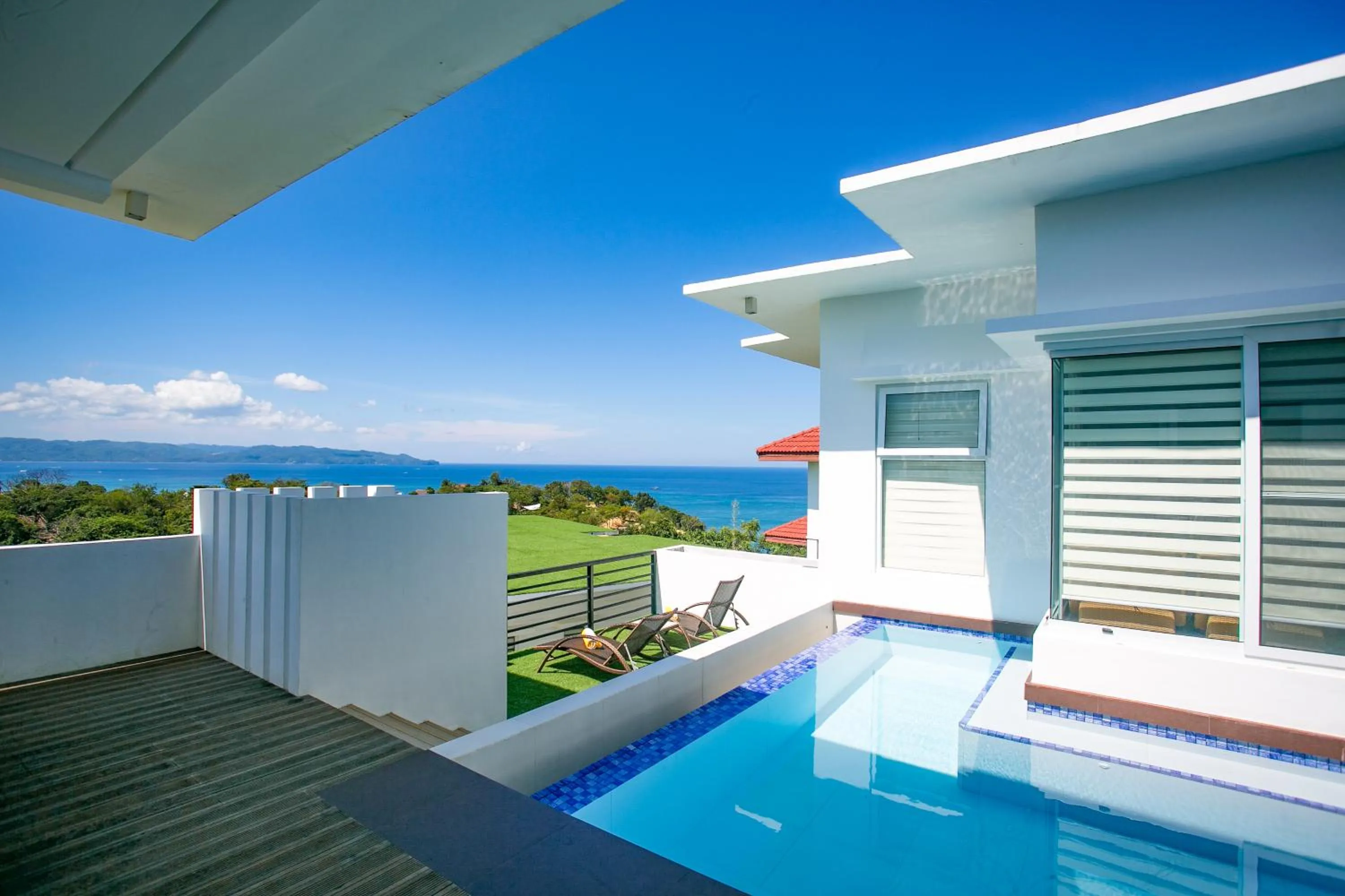 Swimming pool in One Hagdan Villas