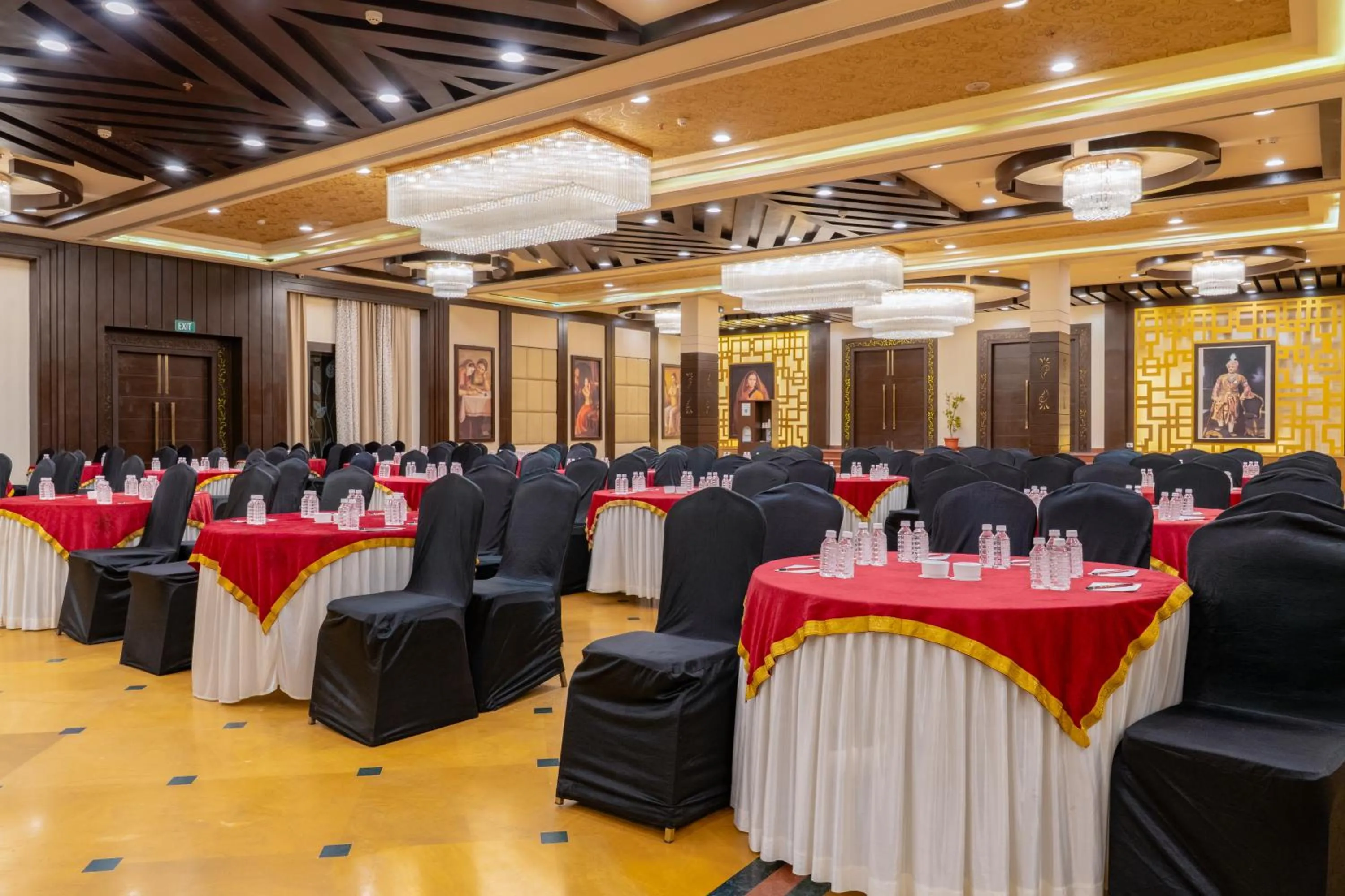 Restaurant/places to eat in Spectrum Resort, Spa & Residences