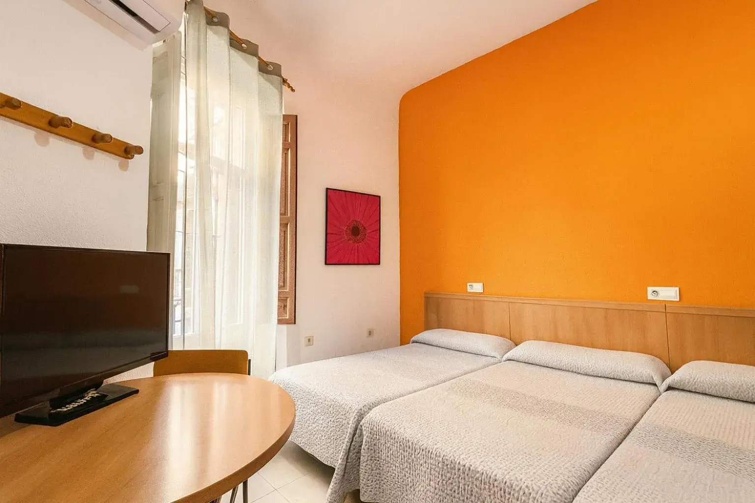 Quadruple Room (4 Adults) in Casa Antares Quadruple Room (4 Adults) in Casa Antares