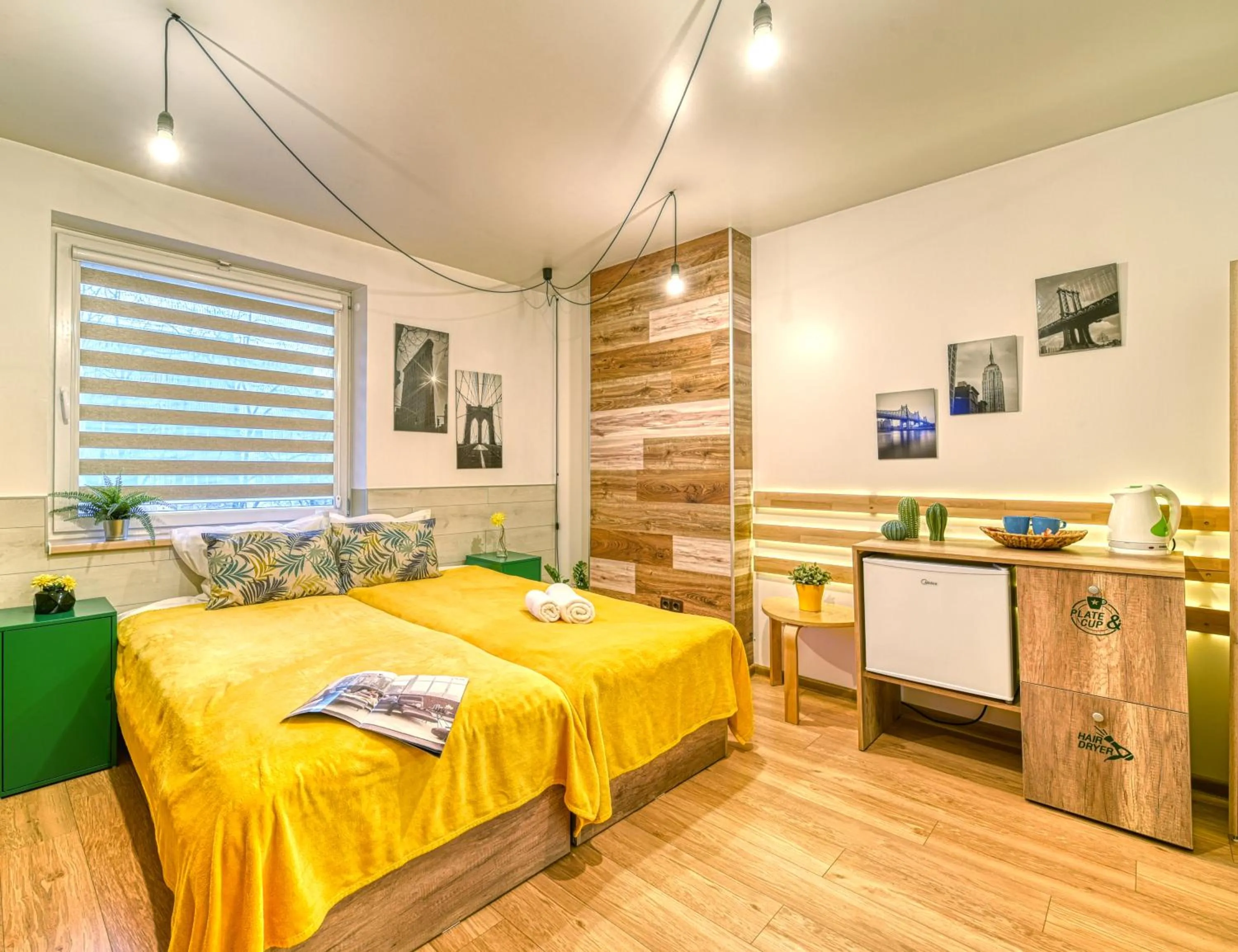 Bed in Fox Rooms Aparthotel