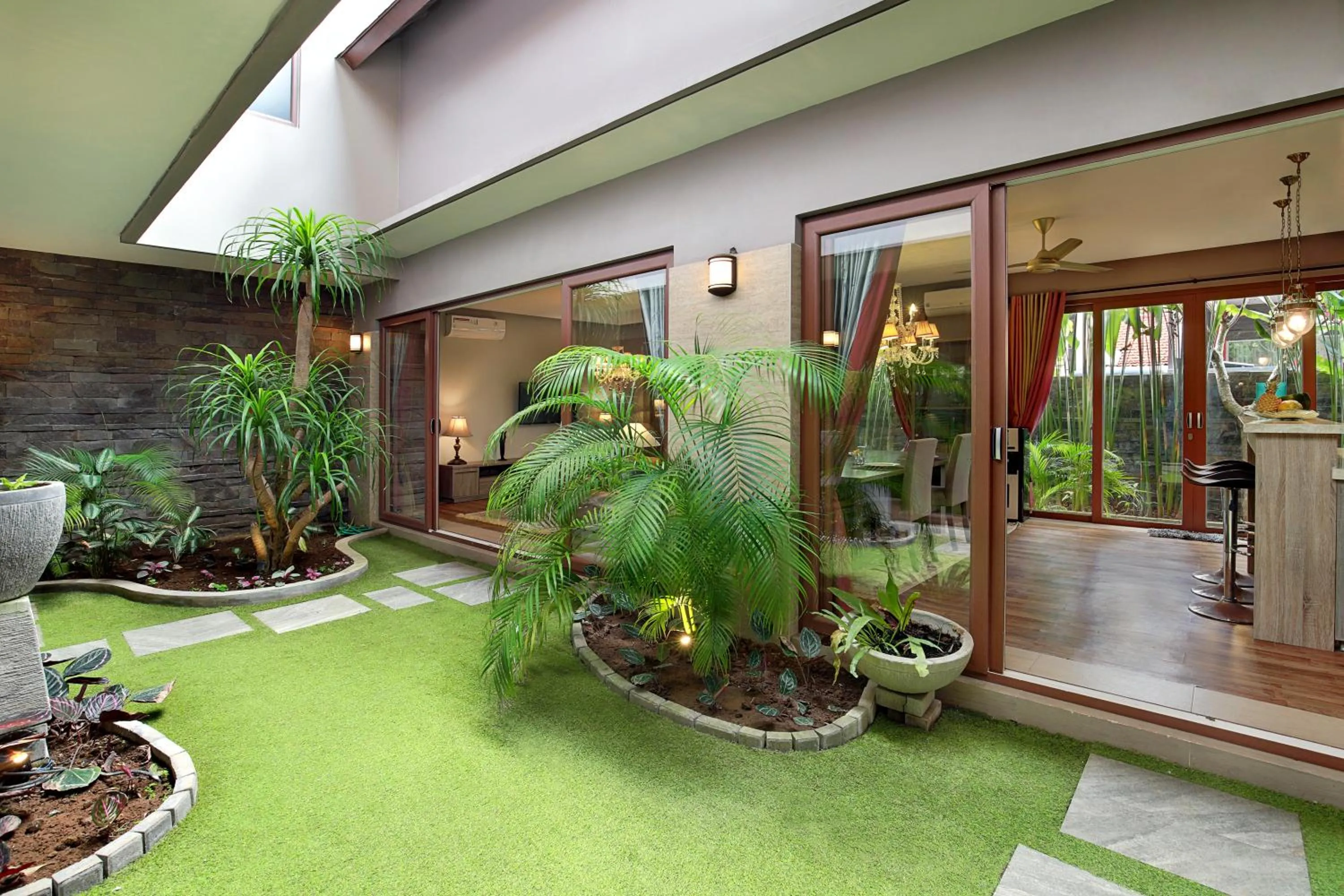 Garden in Puri Sabina Bed & Breakfast