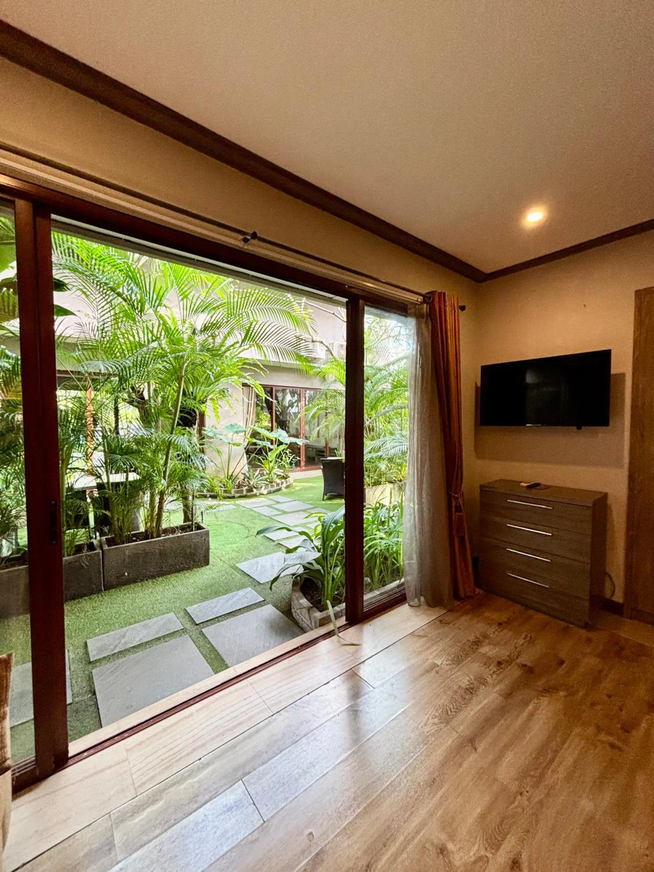 Garden in Puri Sabina Bed & Breakfast