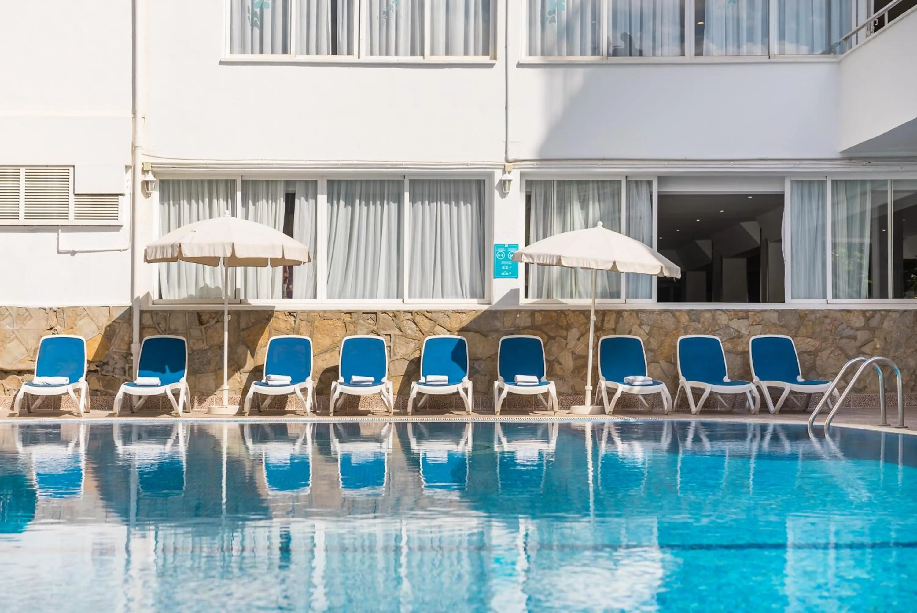 Swimming pool in BLUESEA Piscis - Adults Only