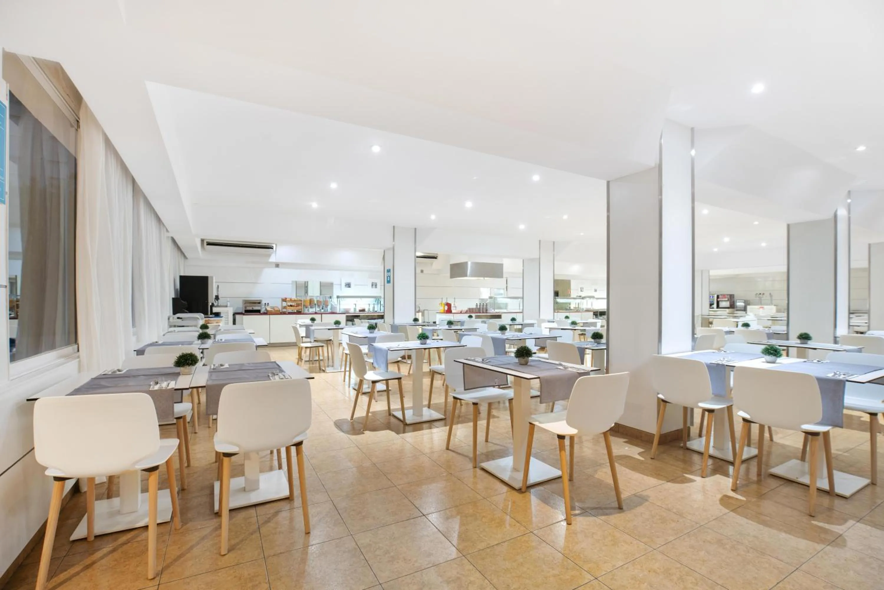 Restaurant/places to eat in BLUESEA Piscis - Adults Only