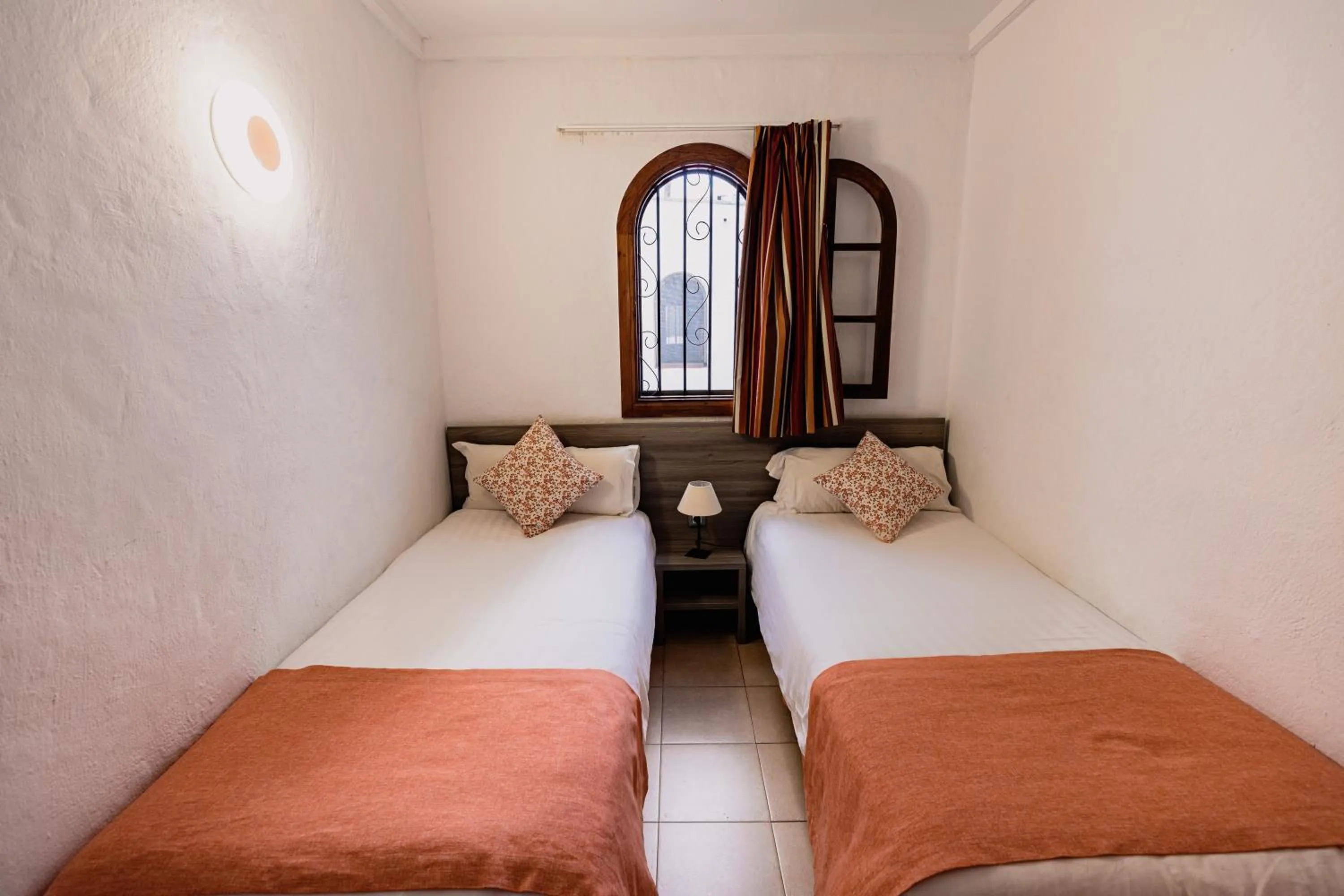 Bedroom, Bed in Parquemar