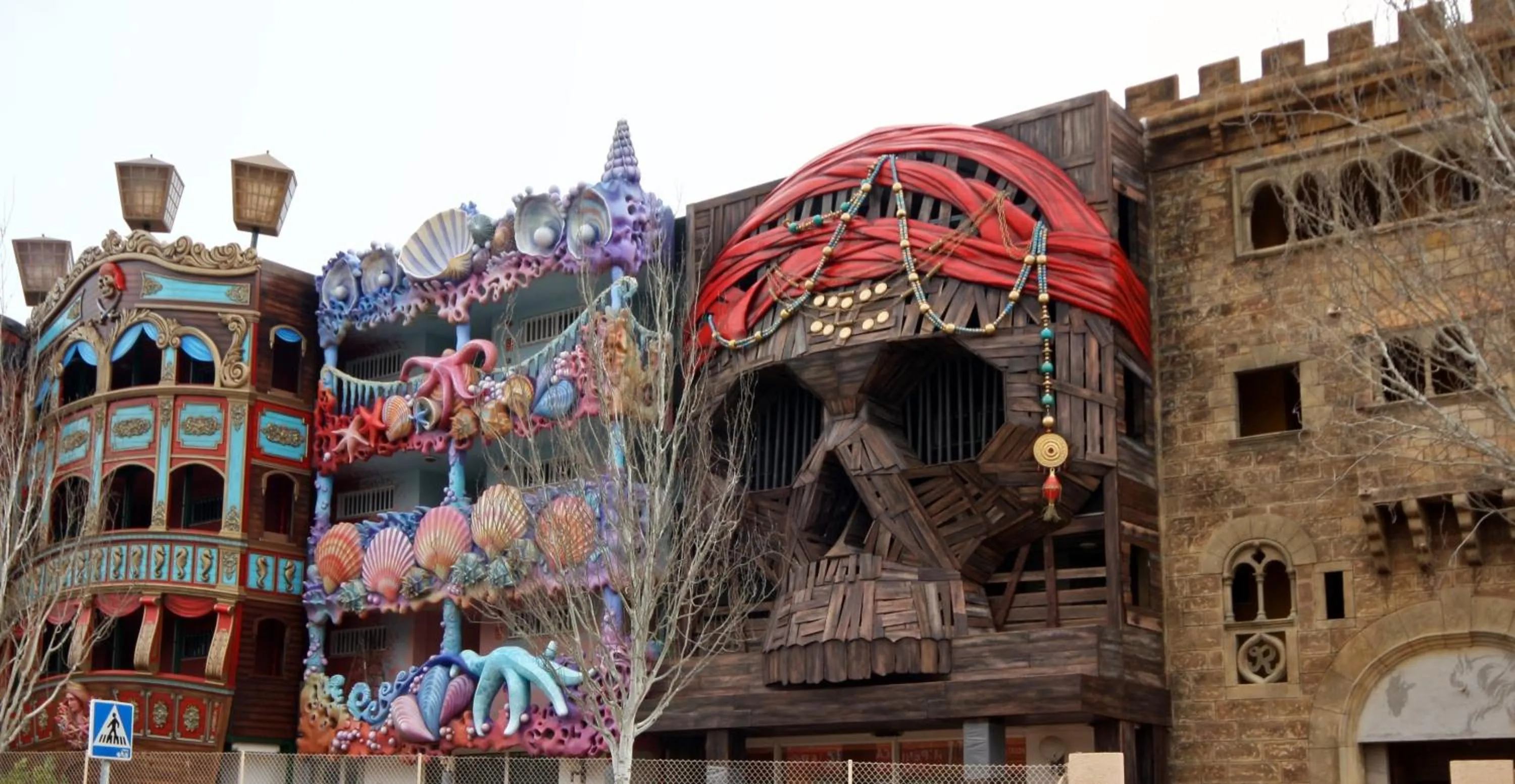 Facade/entrance in Pirates Village