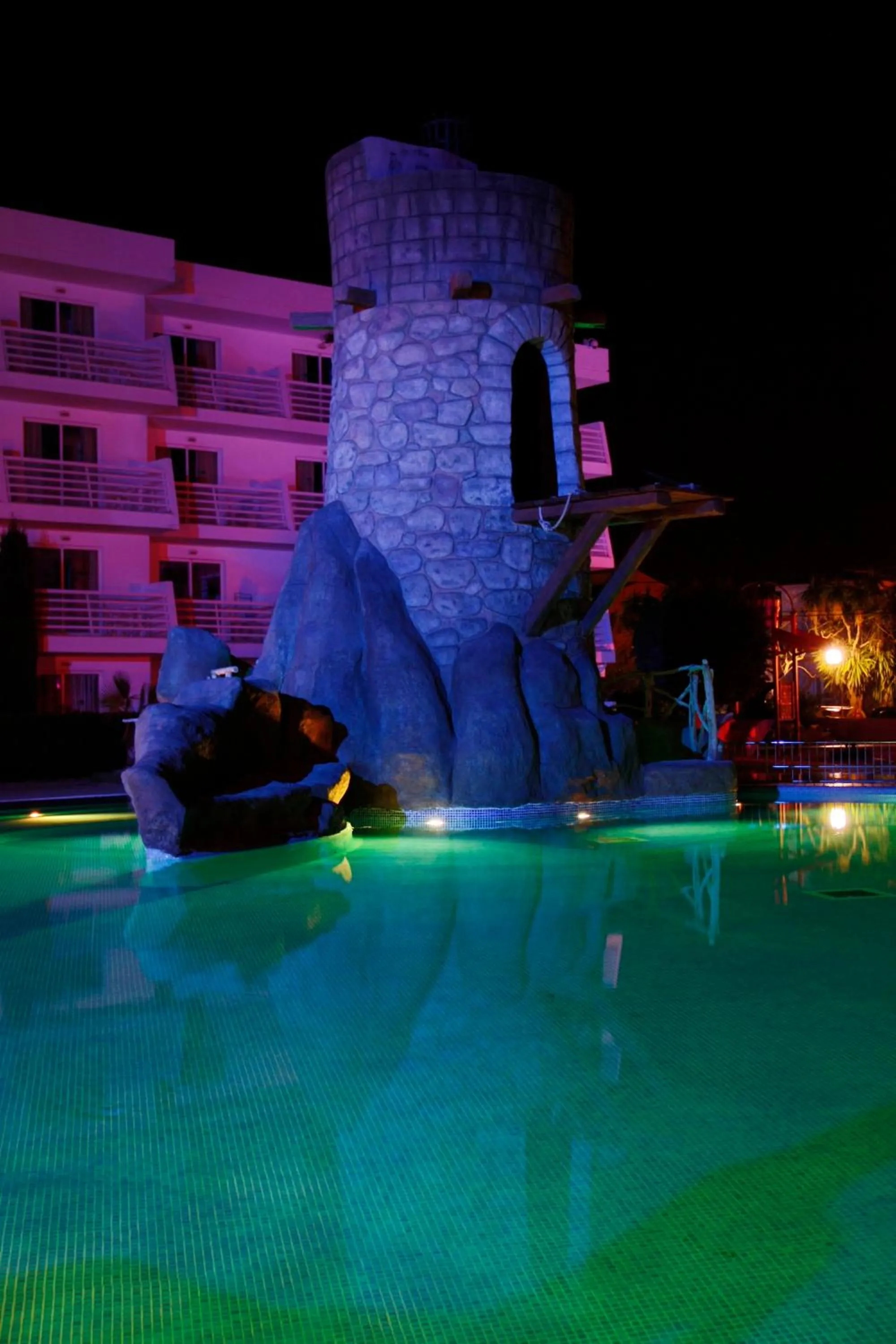 Facade/entrance in Pirates Village
