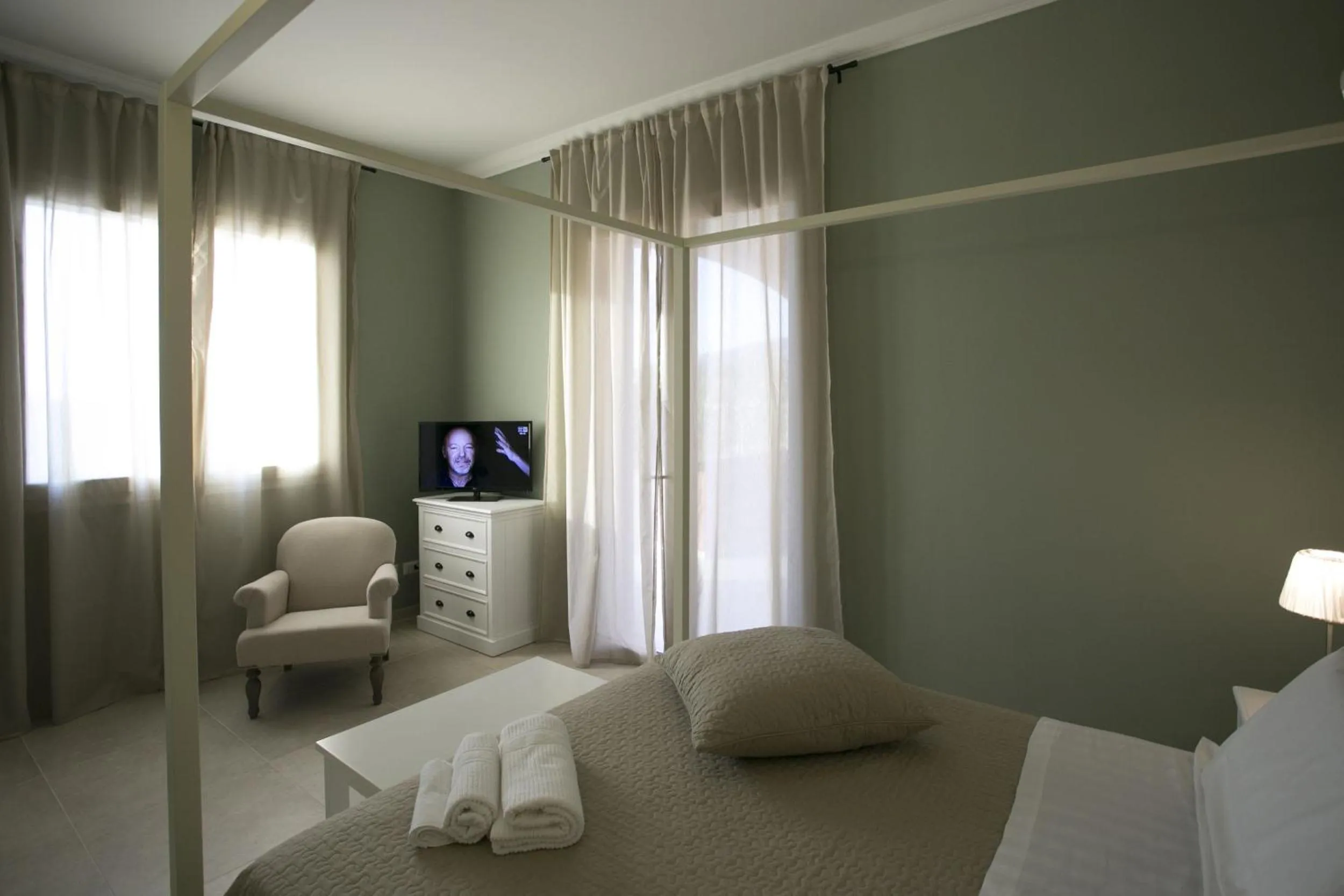 TV and multimedia, Bed in Corte Olea Resort