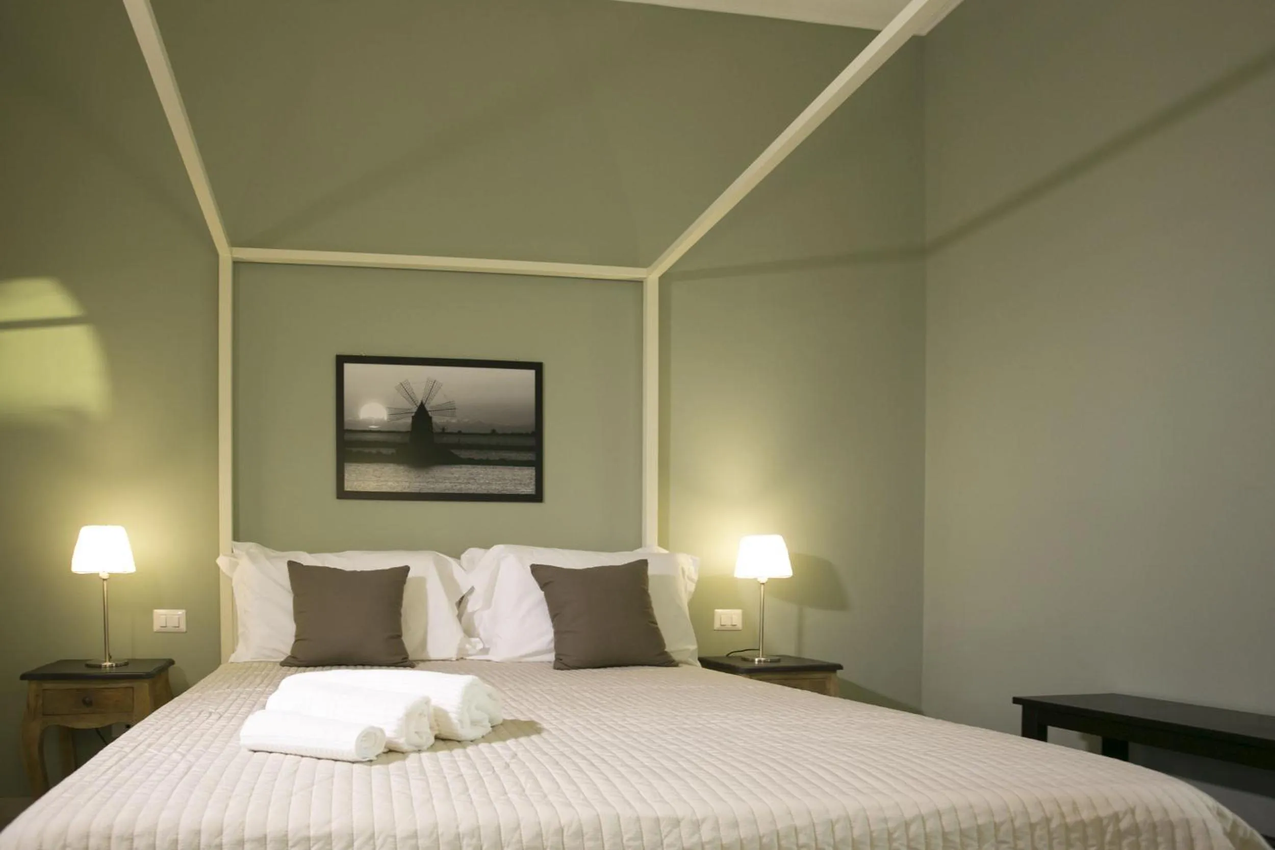 Decorative detail, Bed in Corte Olea Resort