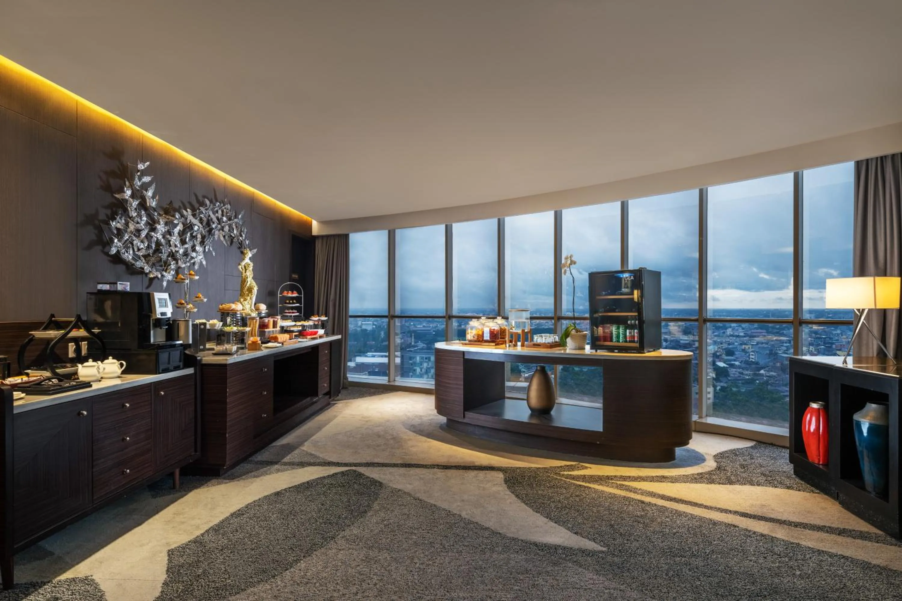 TV and multimedia in Melia Makassar