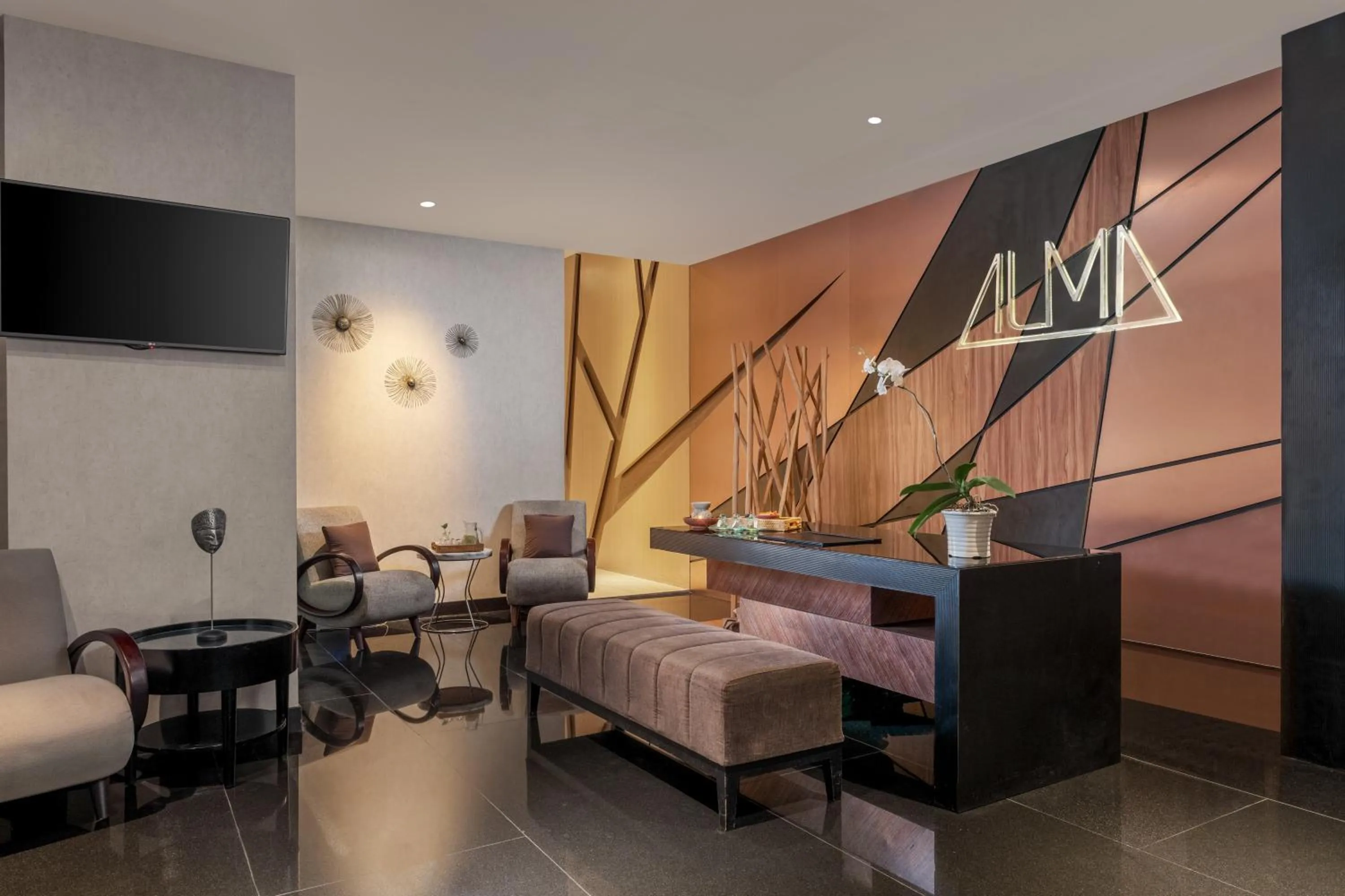 Bed in Melia Makassar