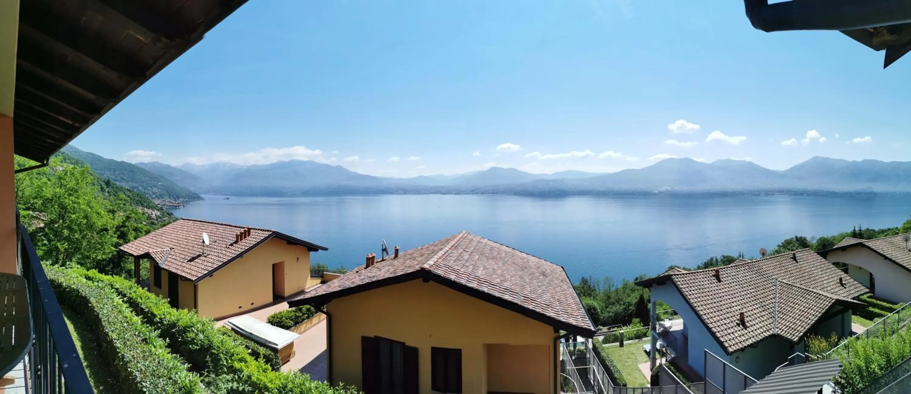 Lake view in Residence Il Vigneto
