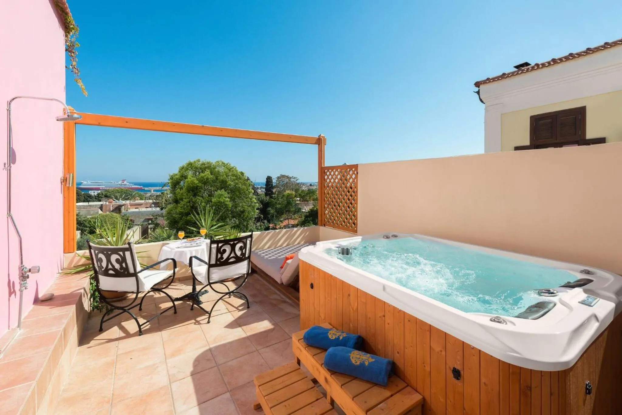 Balcony/Terrace in Nikos Takis Fashion Boutique Hotel