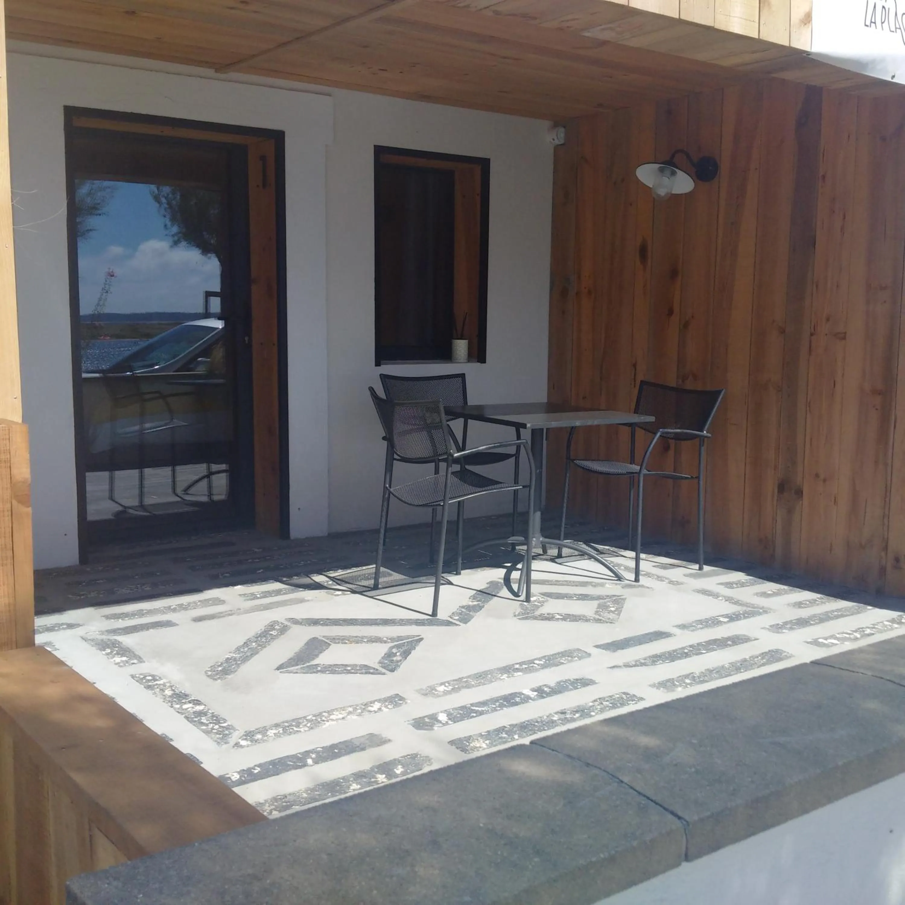 Patio in Dormir sur la Plage