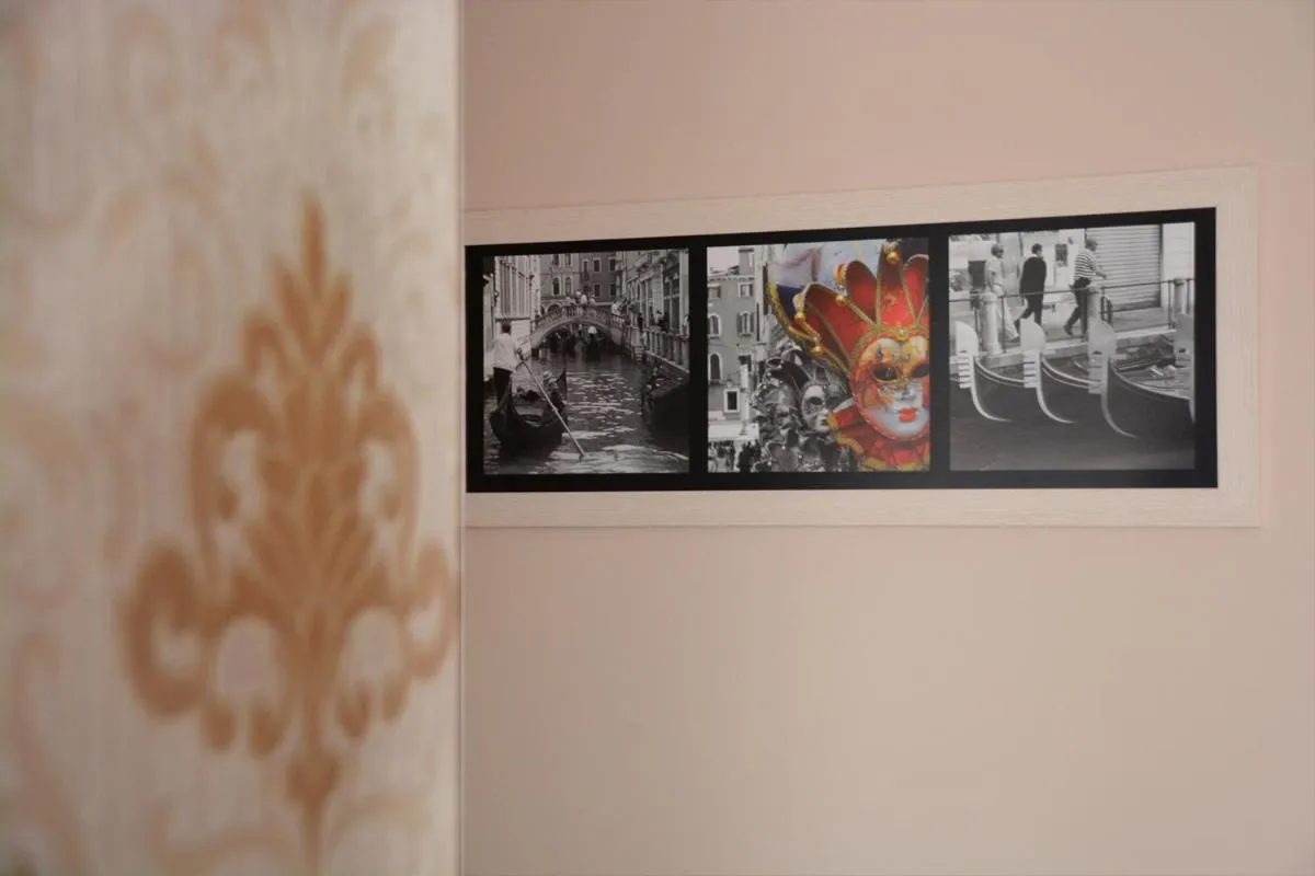 Decorative detail in Love Apartment